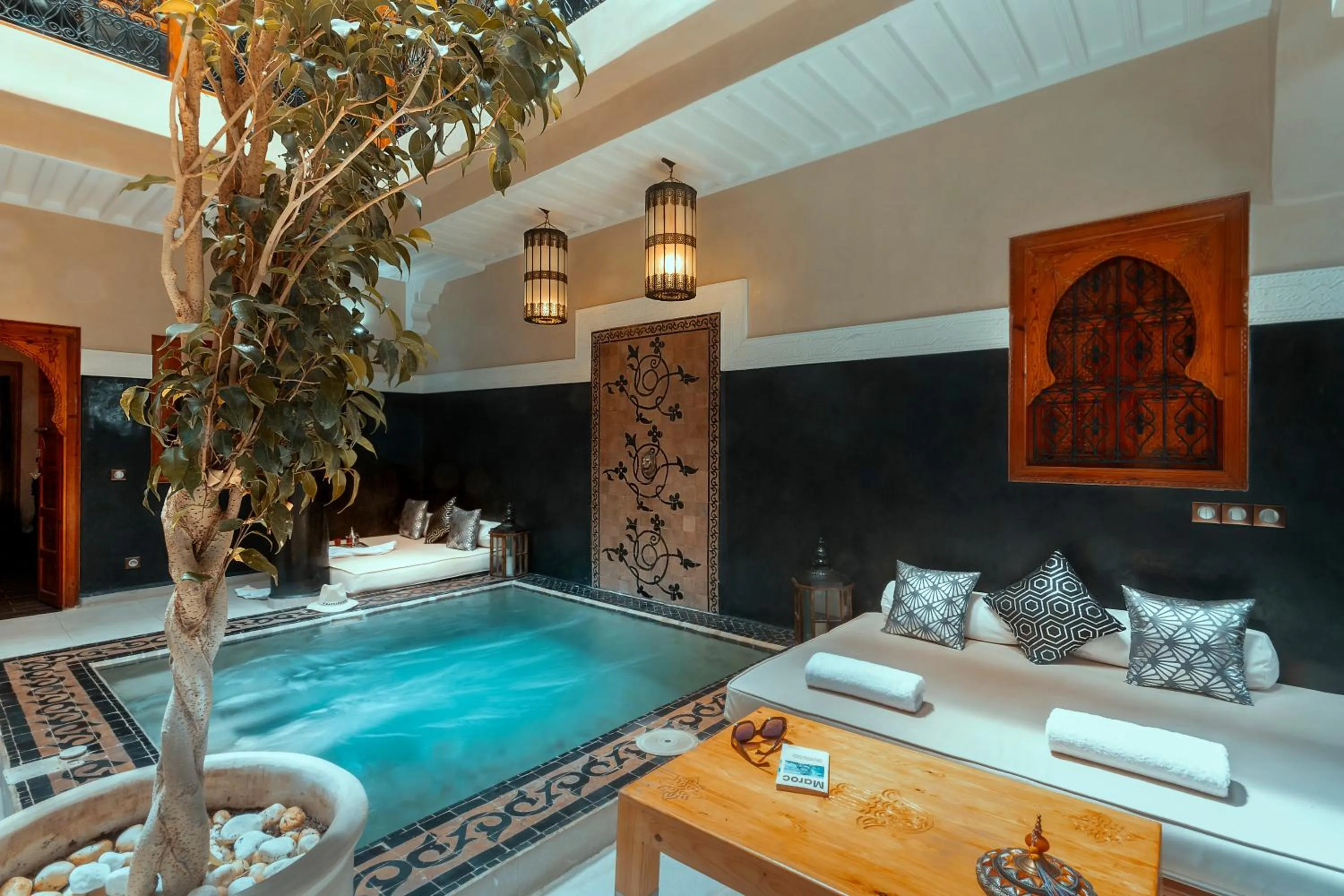 Hot Tub in Riad Rodaina & SPA