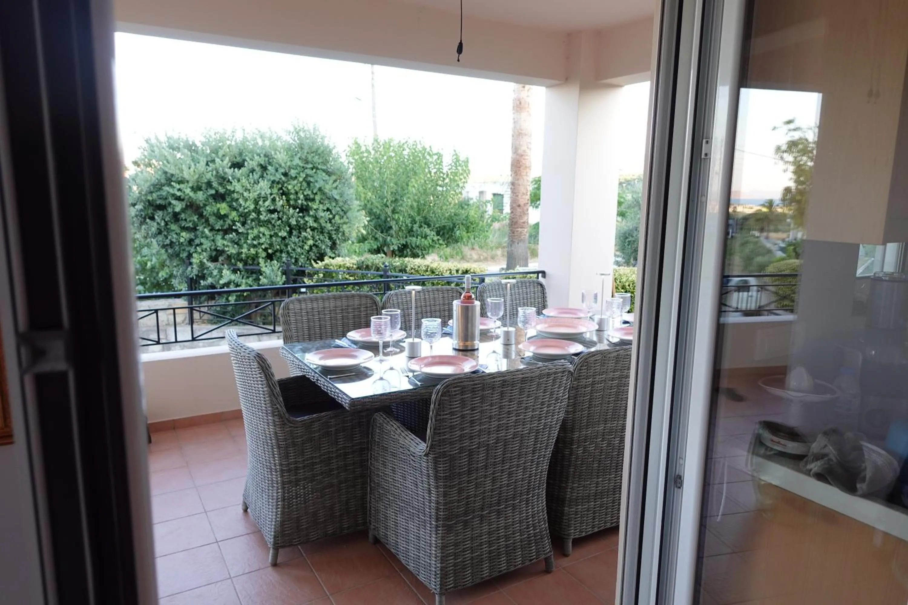 Three-Bedroom Villa in Villa Harriet Maria with pool and ocean view Kolimbari, Chania