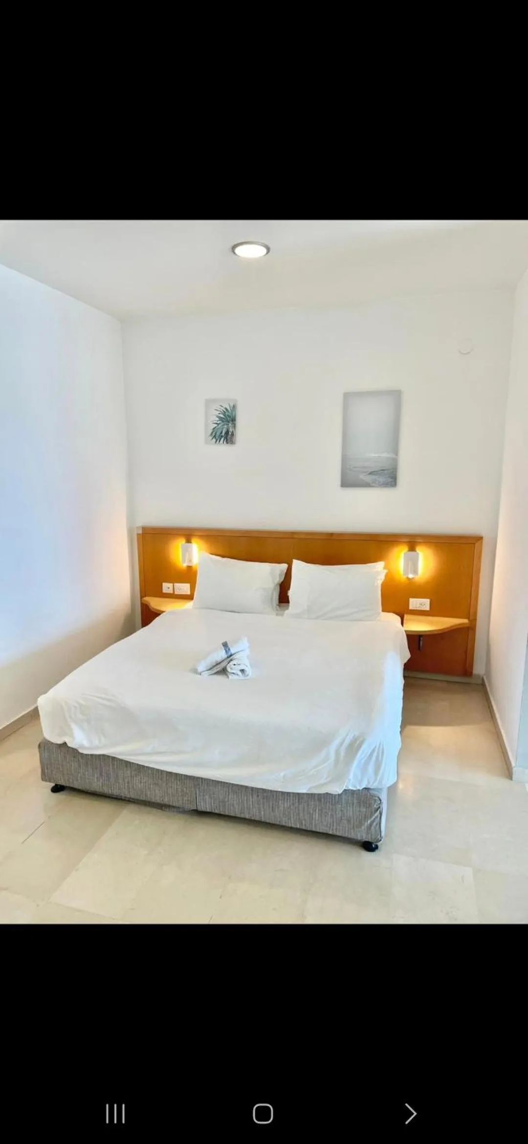 Bed in Oceanus apartment hotel