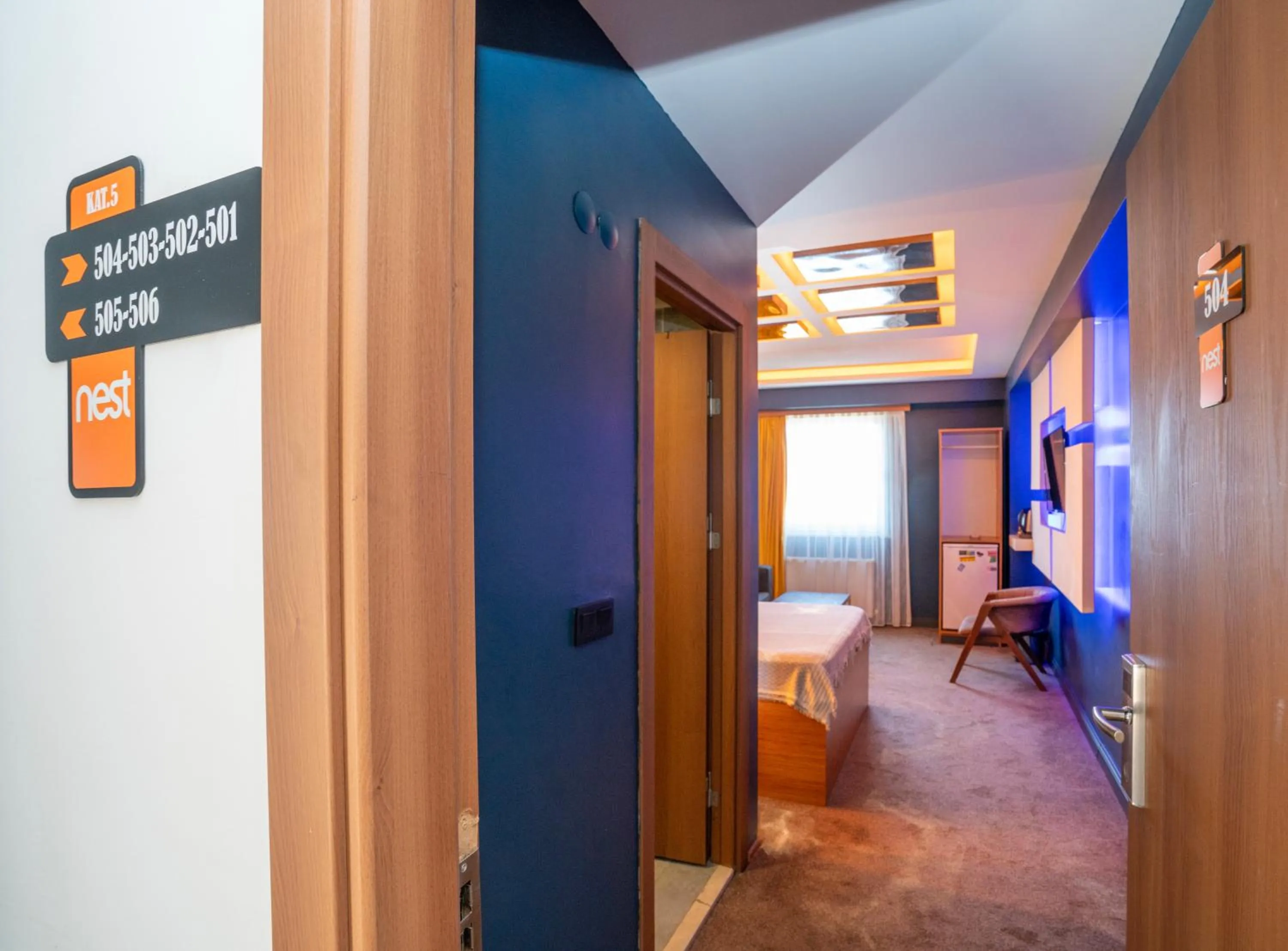 Floor plan, Bed in Royal Nest