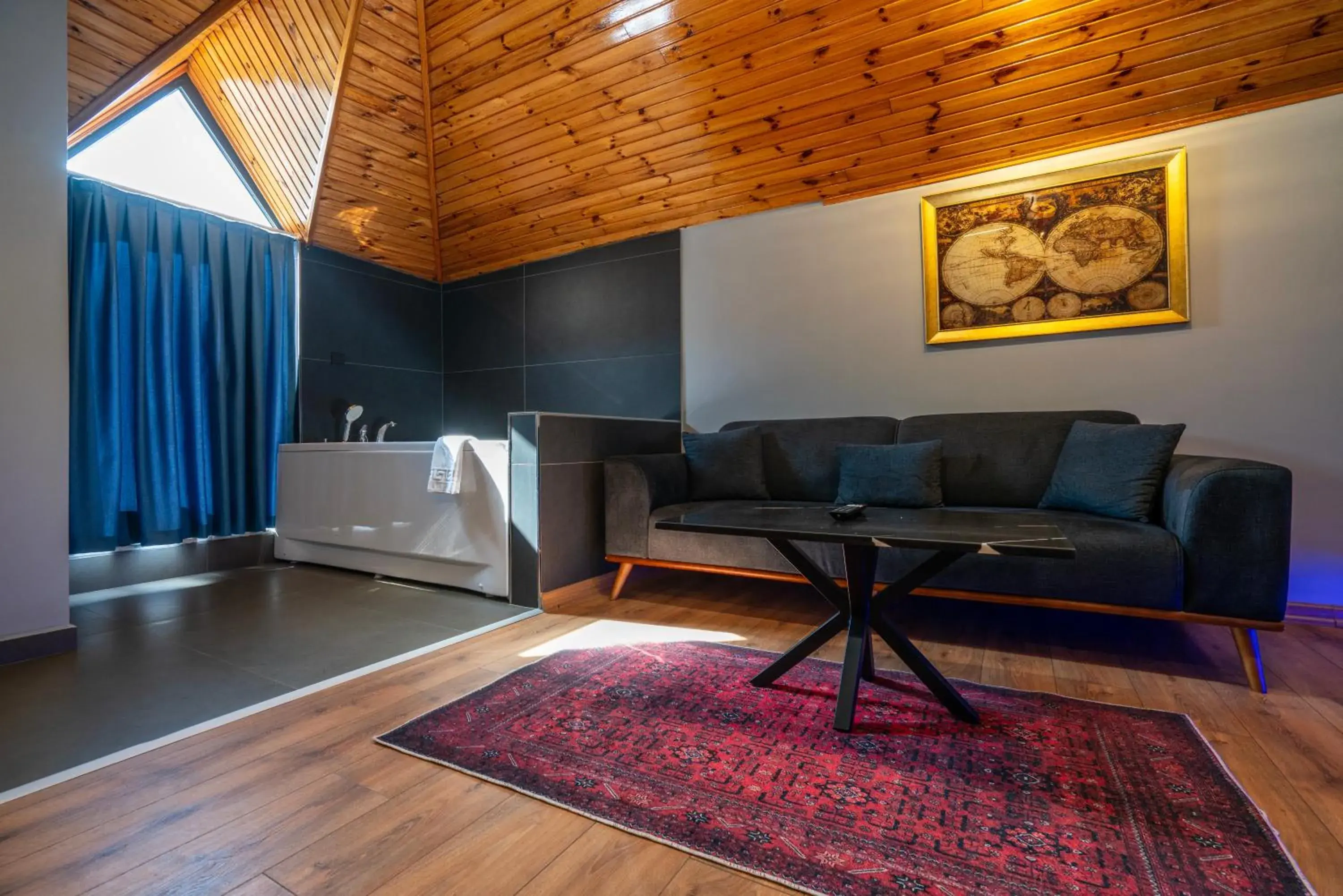 Deluxe Suite with Spa Bath in Royal Nest Deluxe Suite with Spa Bath in Royal Nest