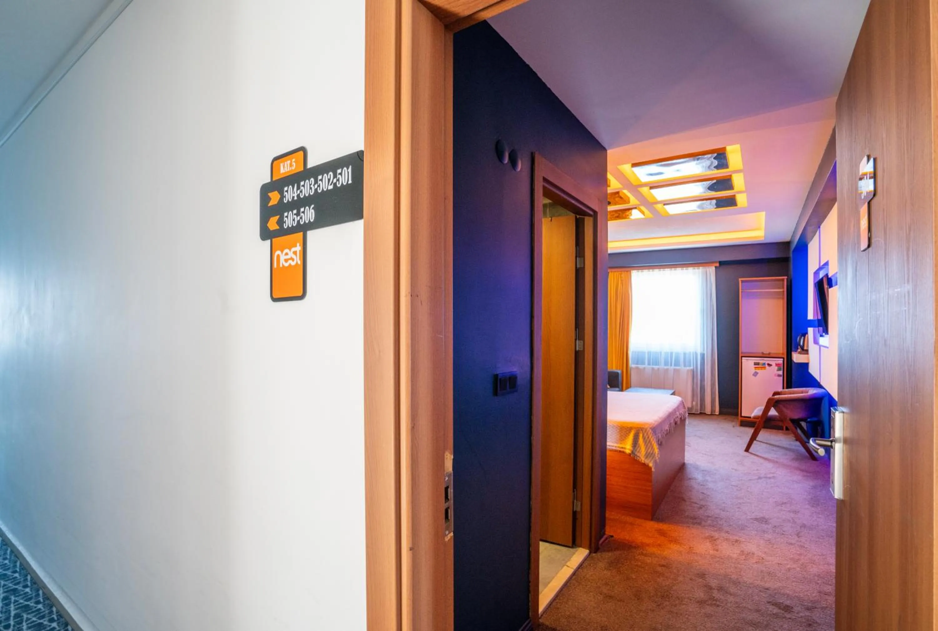 Floor plan, Bed in Royal Nest