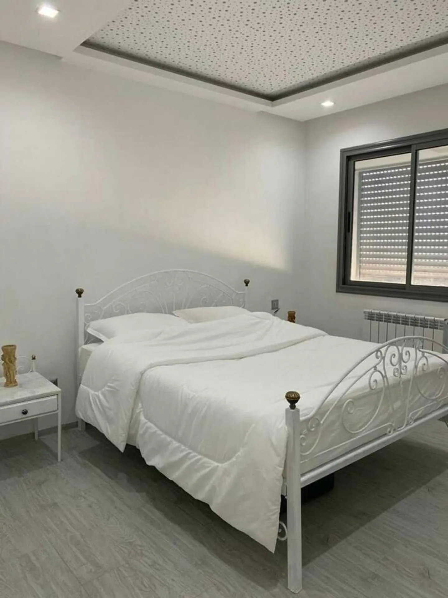 Bed in Charming 1-Bed Apartment in Tunis close to centre
