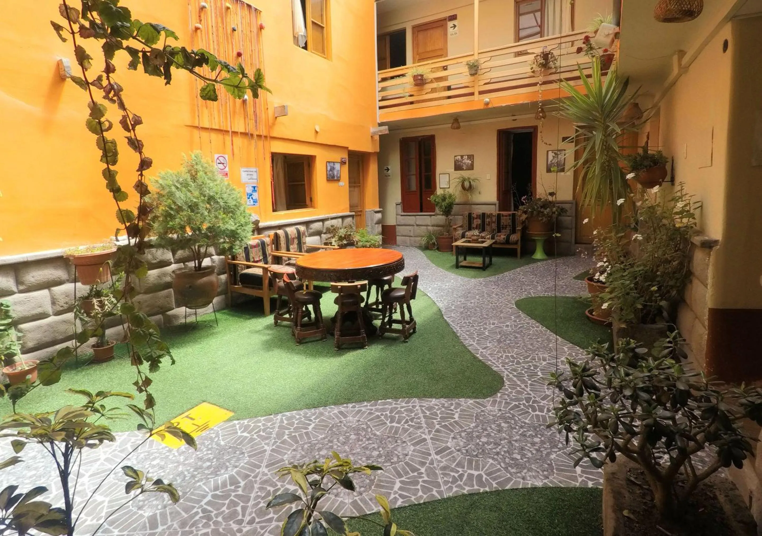 Patio in La Posada del Viajero