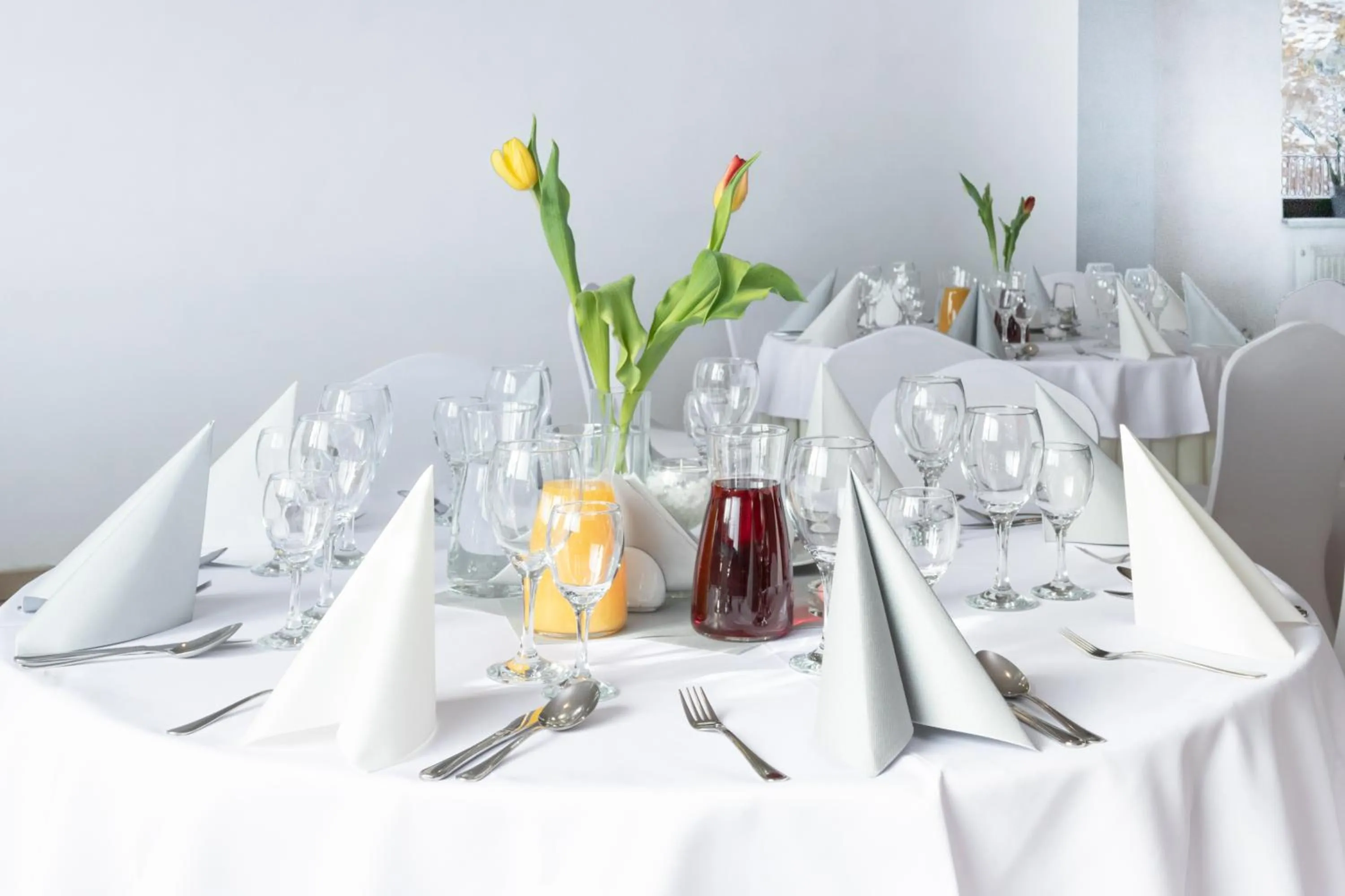 Restaurant/places to eat in Hotel Vestina