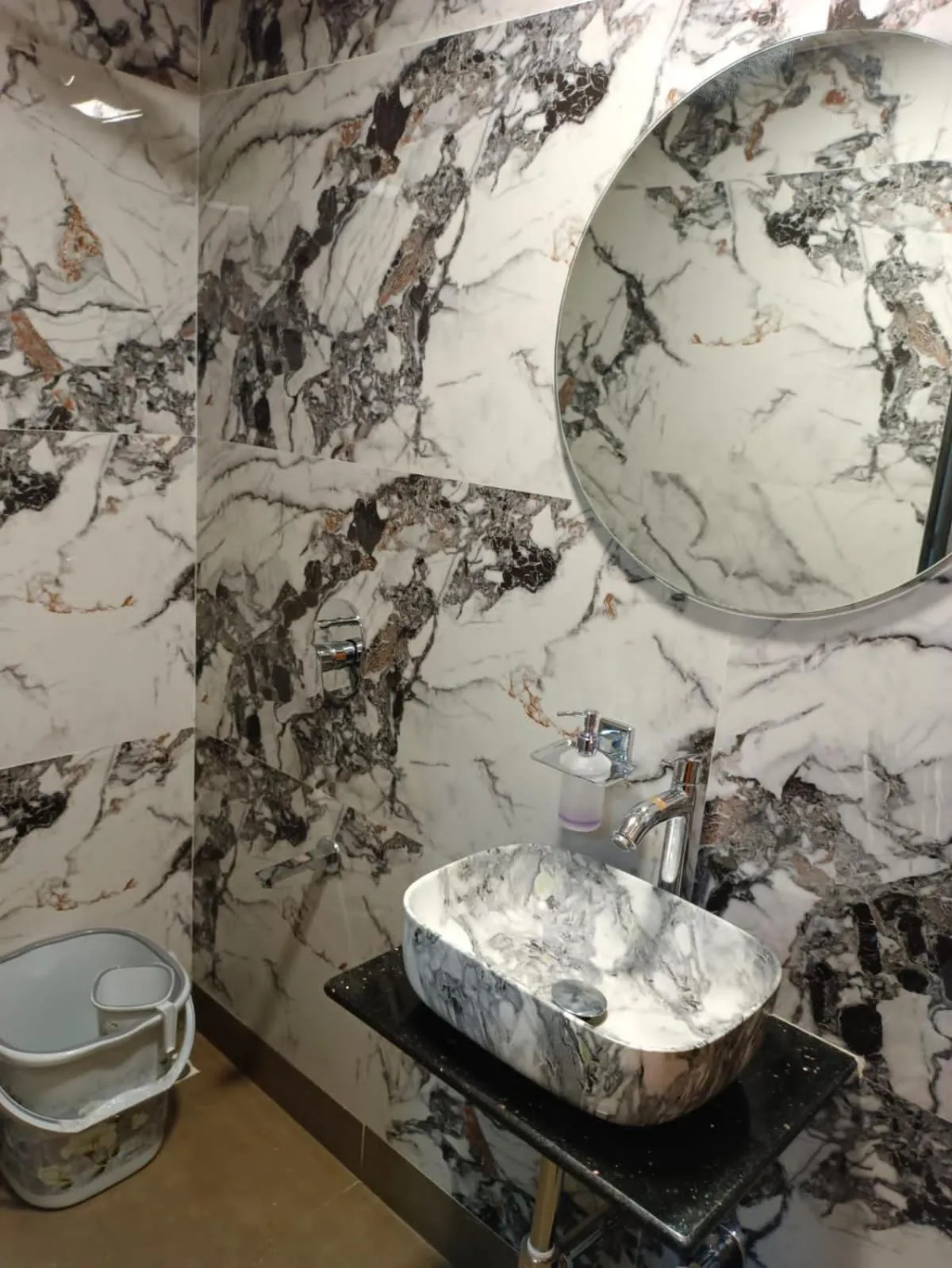 Bathroom in Hotel airport annex