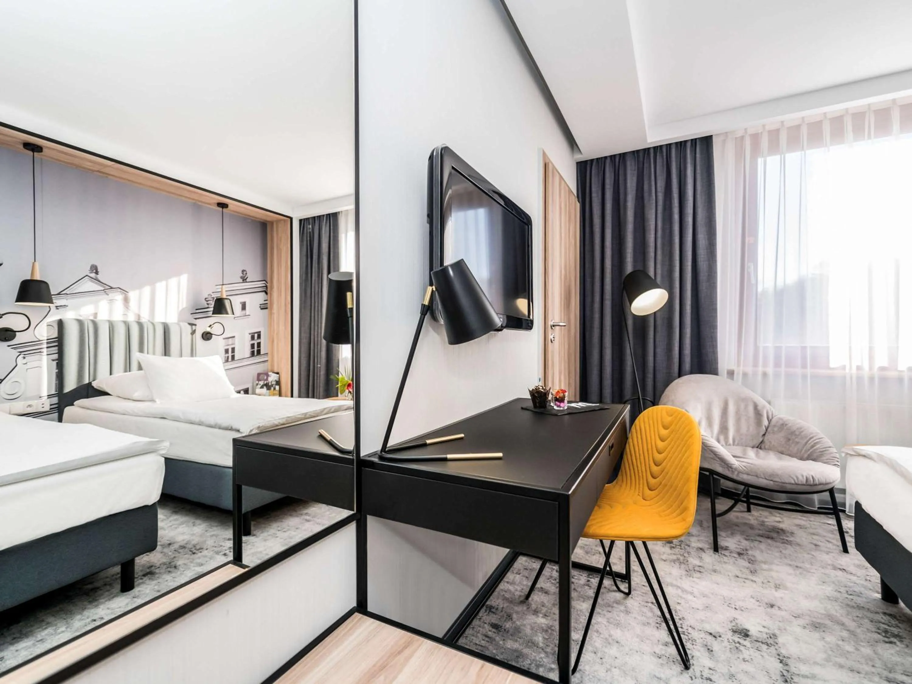 Photo of the whole room, Bed in Mercure Jelenia Góra