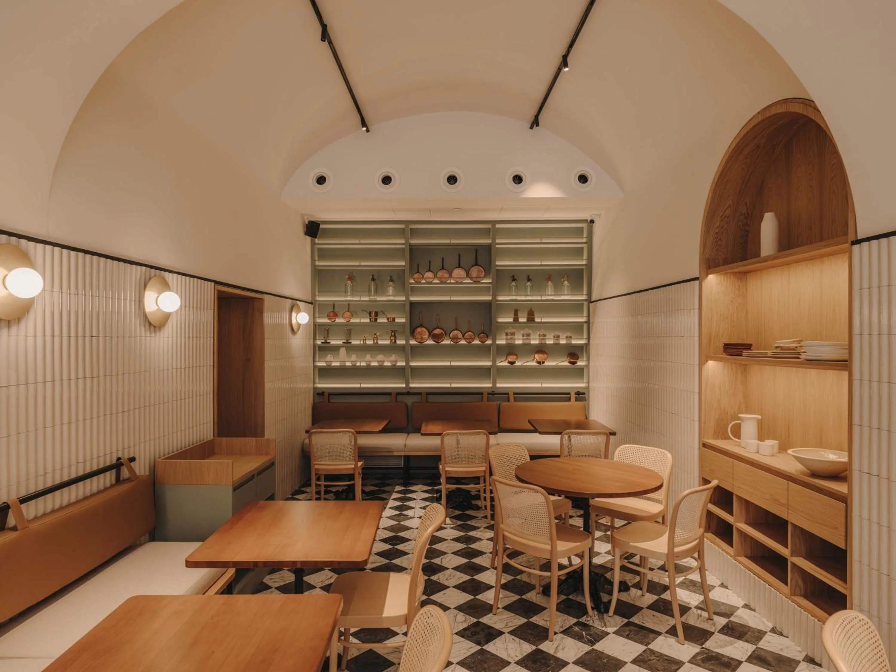 Restaurant/places to eat in Hotel Palau Fugit