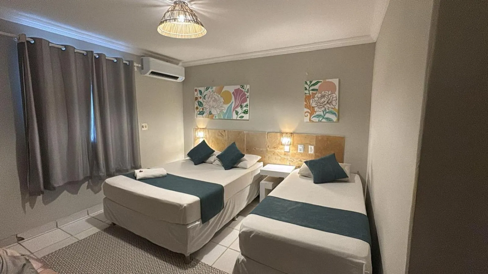 Photo of the whole room, Bed in Pousada Hippopotamus Jeri