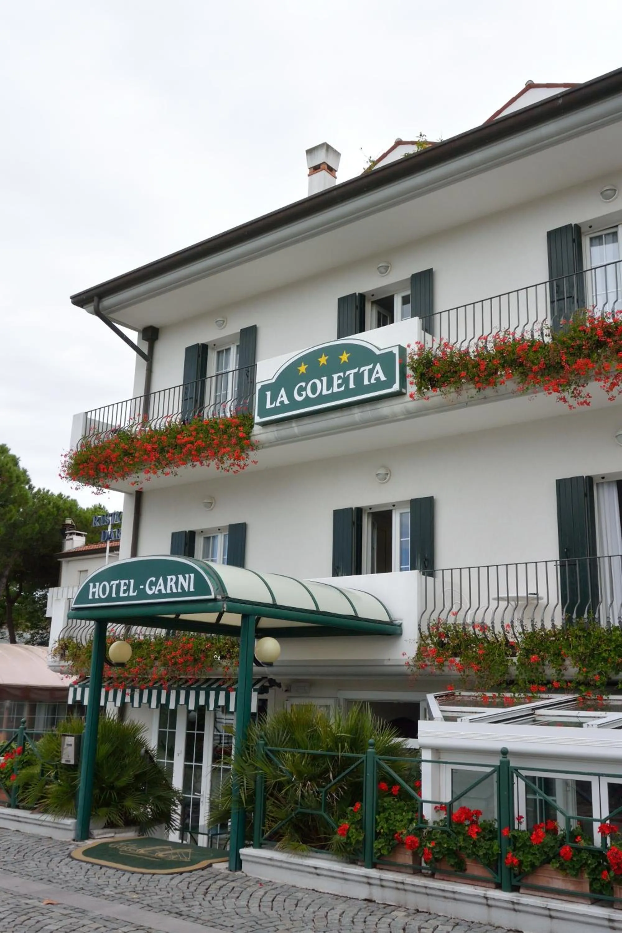Facade/entrance in Hotel La Goletta