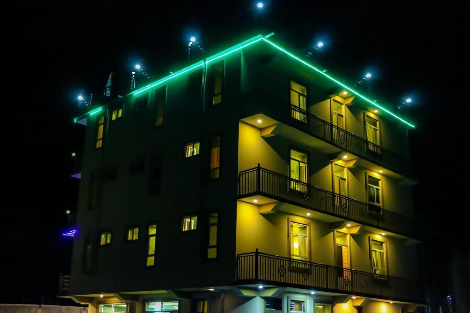 Property building in Gems Palace Hotel Sost