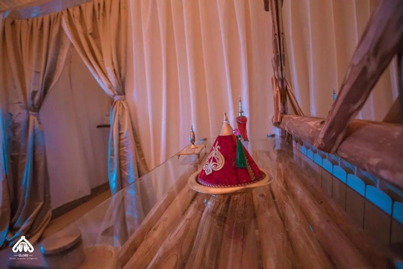 Decorative detail in Imperial Glory Lodges