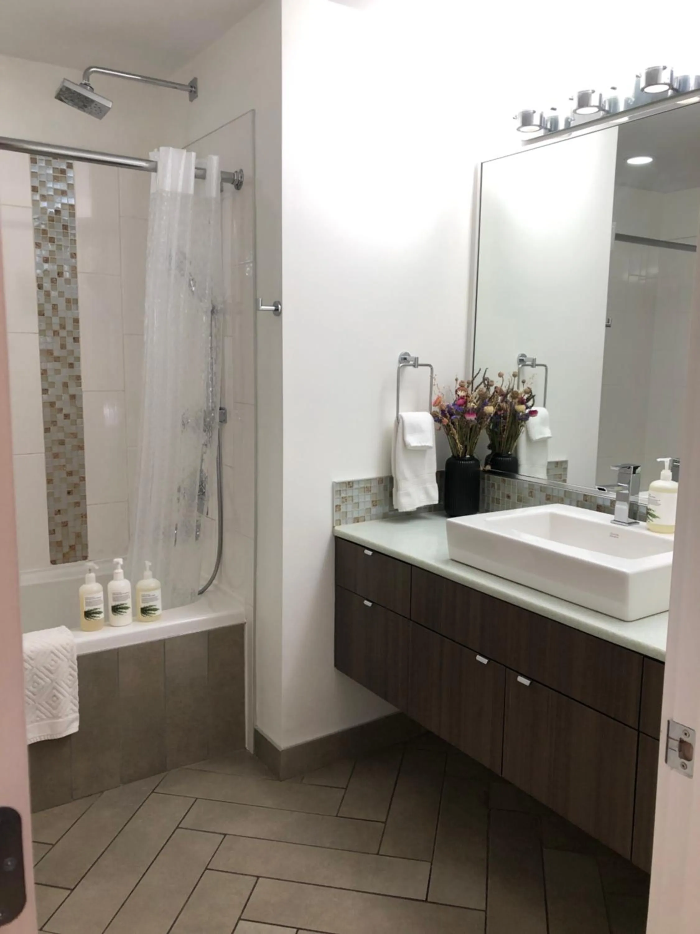 Mariner's Loft - Salt Spring Island