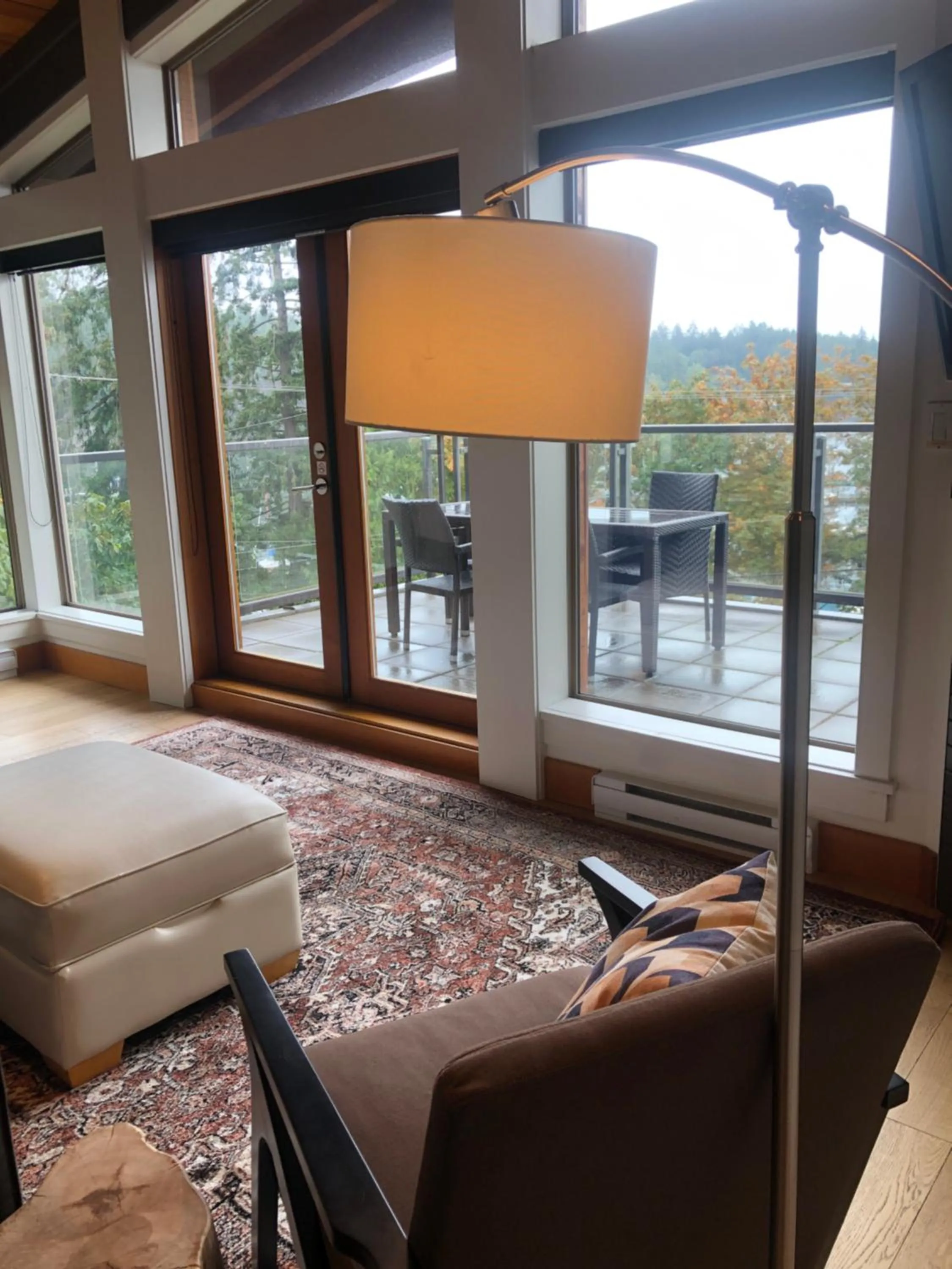 Bed in Mariner's Loft - Salt Spring Island