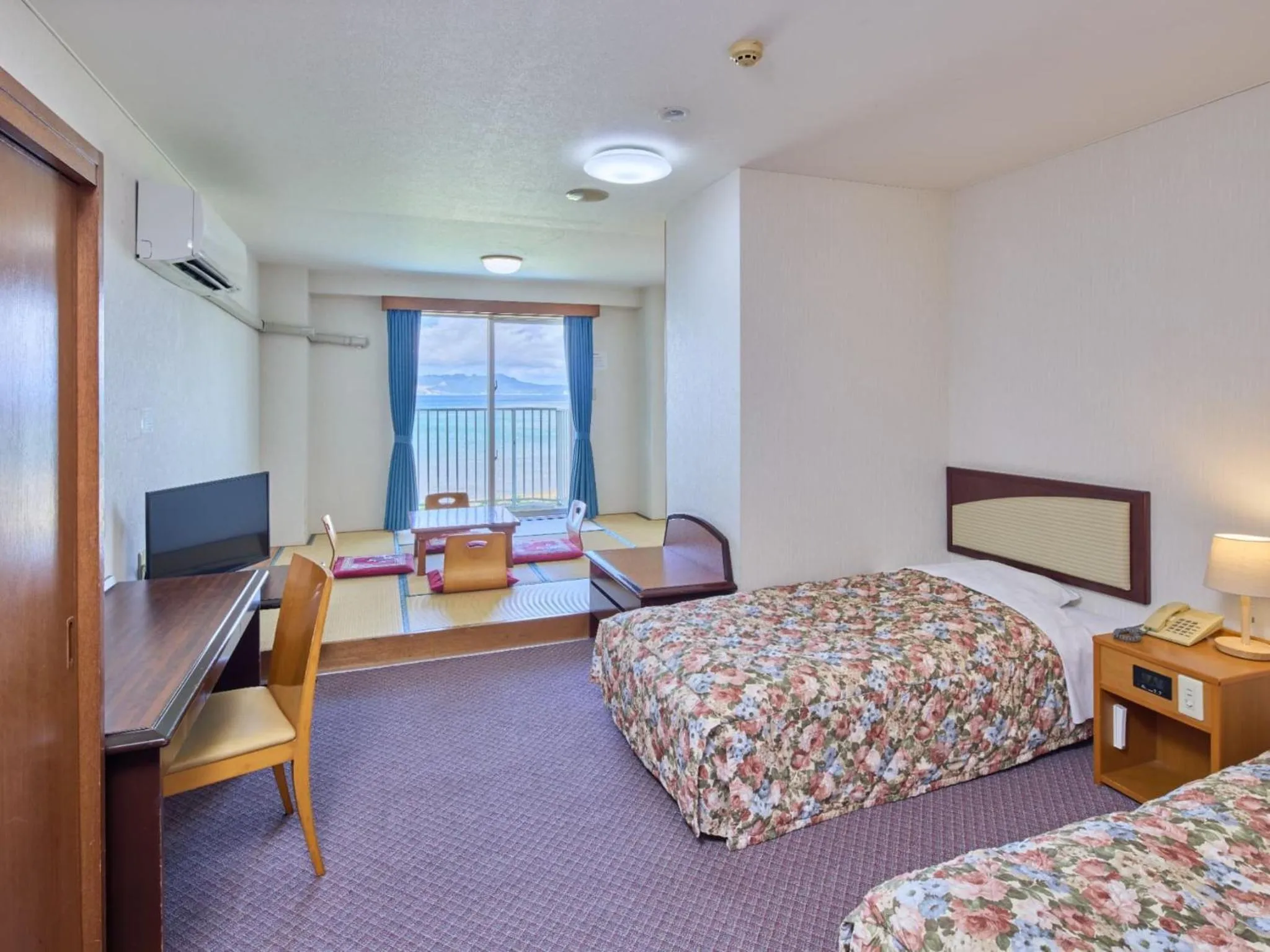 TV and multimedia, Bed in Miyuki Hamabaru Resort