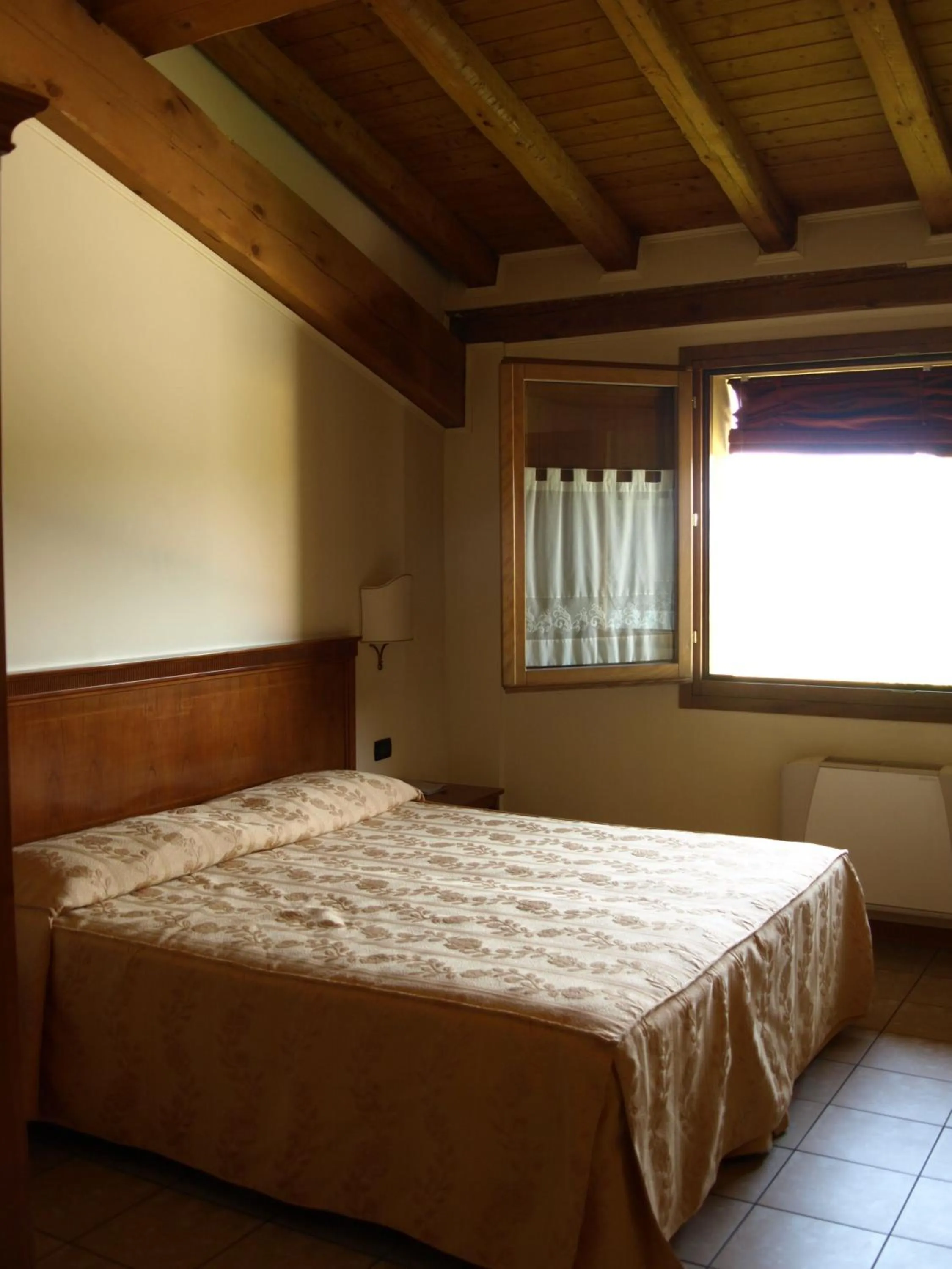 Bedroom, Bed in Hotel Fondo Catena
