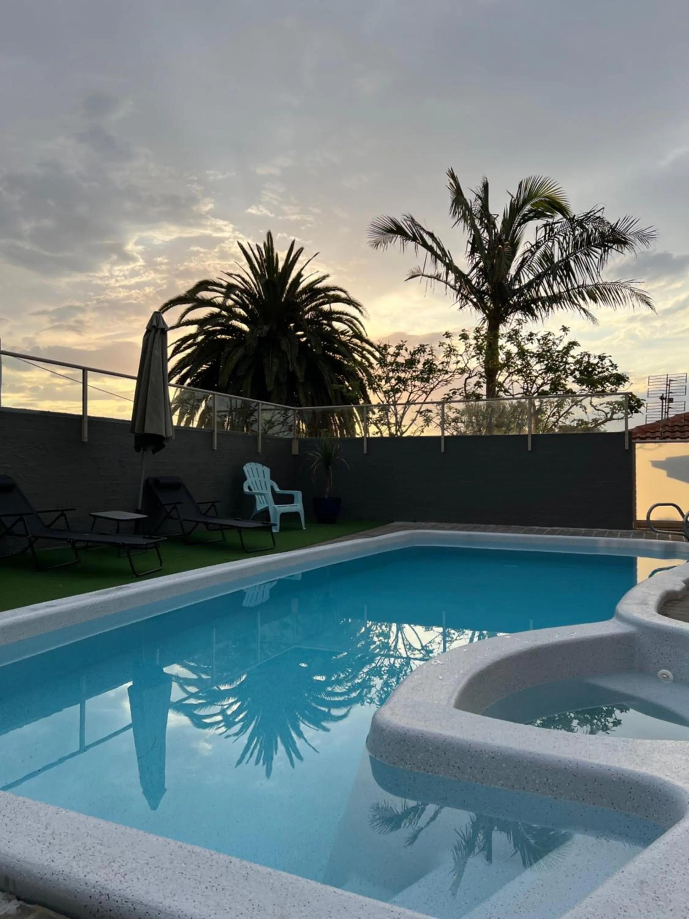 Pool view in Narooma Palms Holiday Apartments