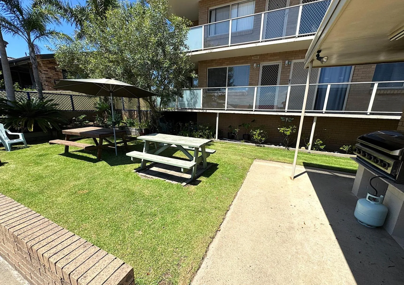 Property building in Narooma Palms Holiday Apartments