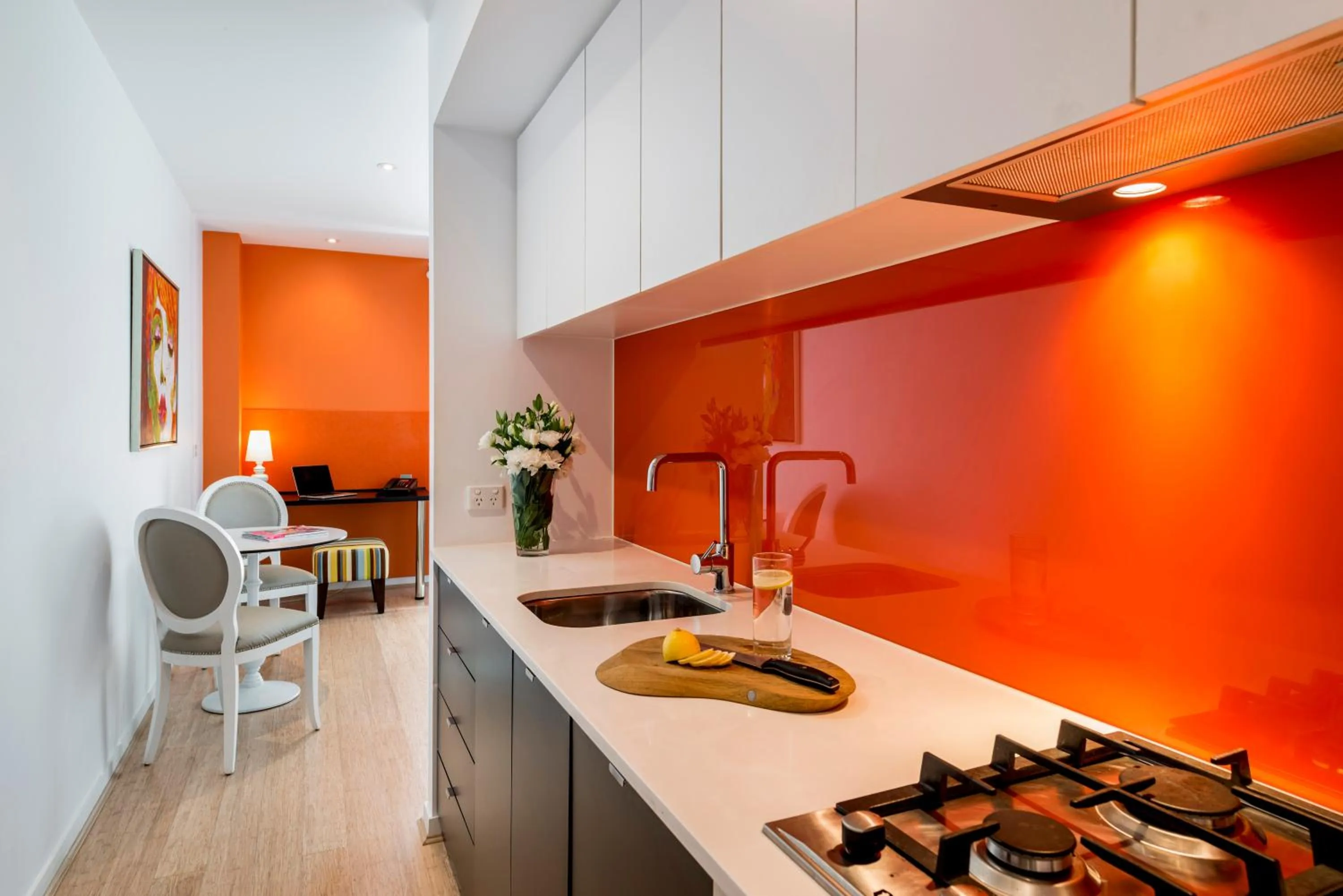 Kitchen or kitchenette in Oaks Melbourne South Yarra Suites