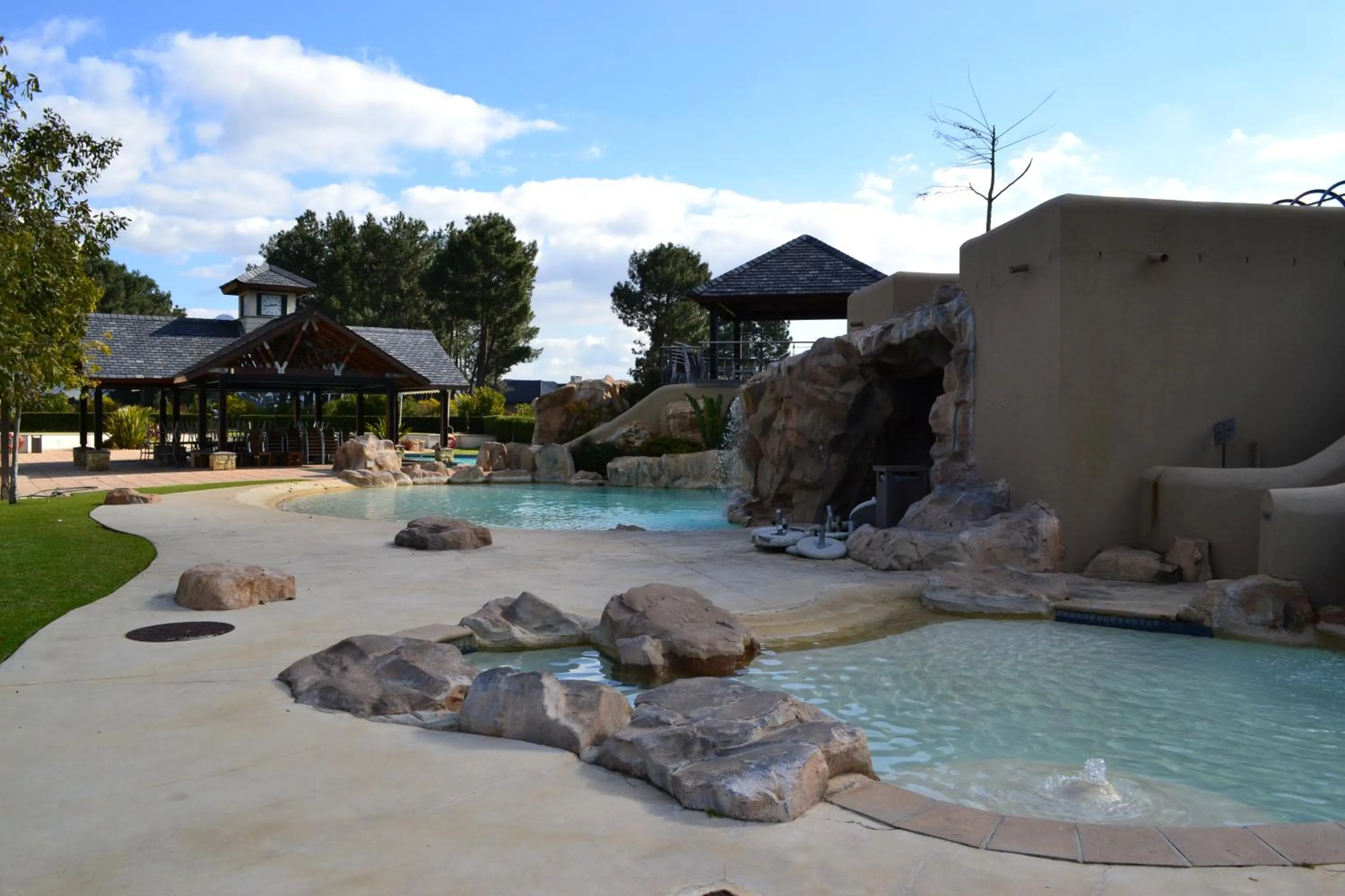 Swimming pool in Pearl Valley-Golf Safari SA