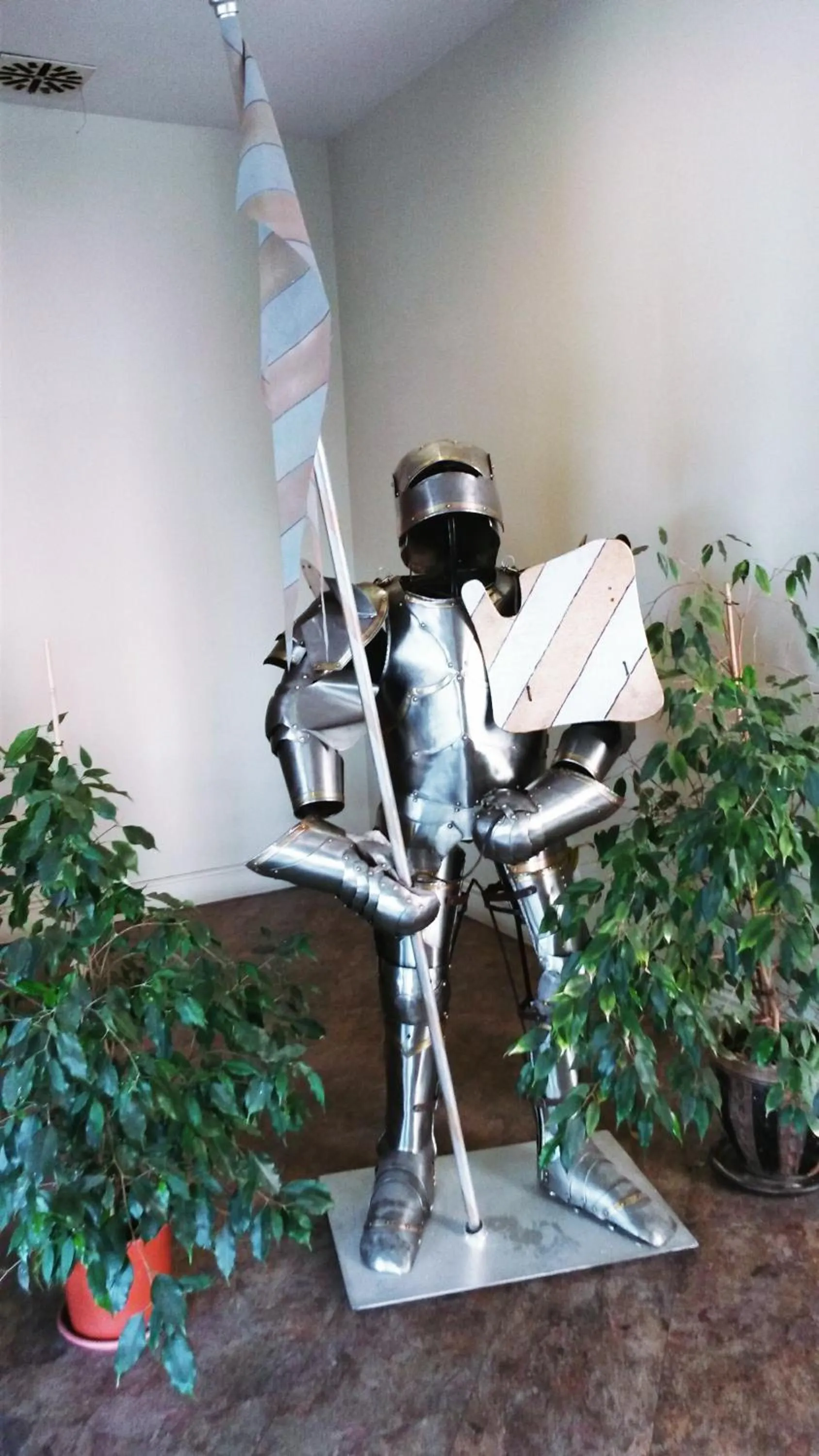 Decorative detail in Grot Hotel