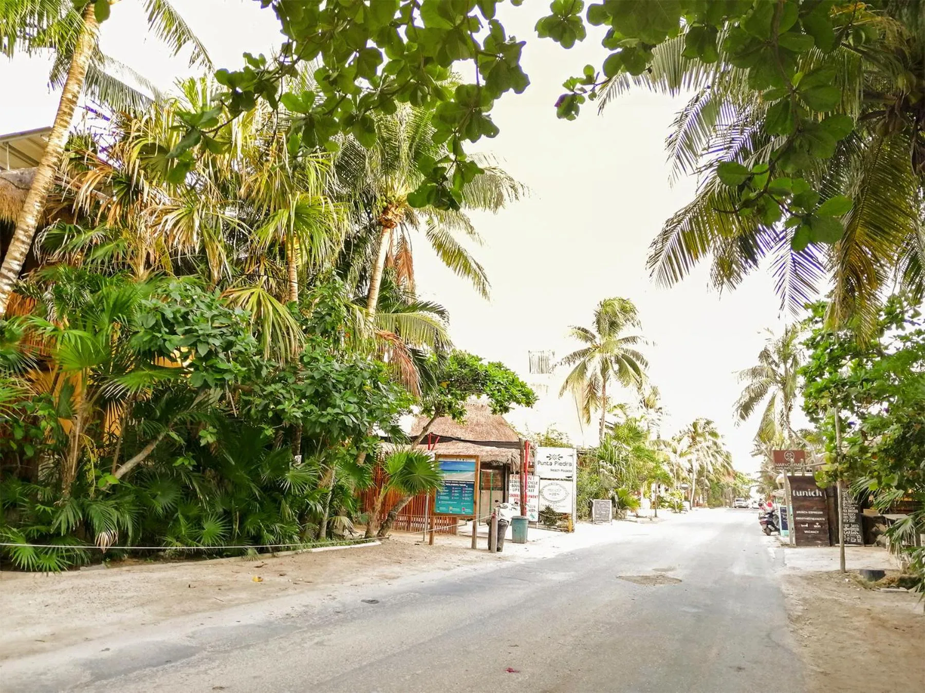 IIK Tulum by Groovy Stays- A Hip Condo-Hotel with WIFI, Rooftop, Pool, Sleeps 6