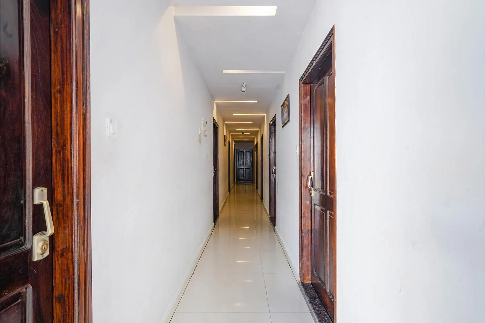 Lobby or reception in FabHotel Hamsa The Right Choice - Nr Lanco Hills, Manikonda