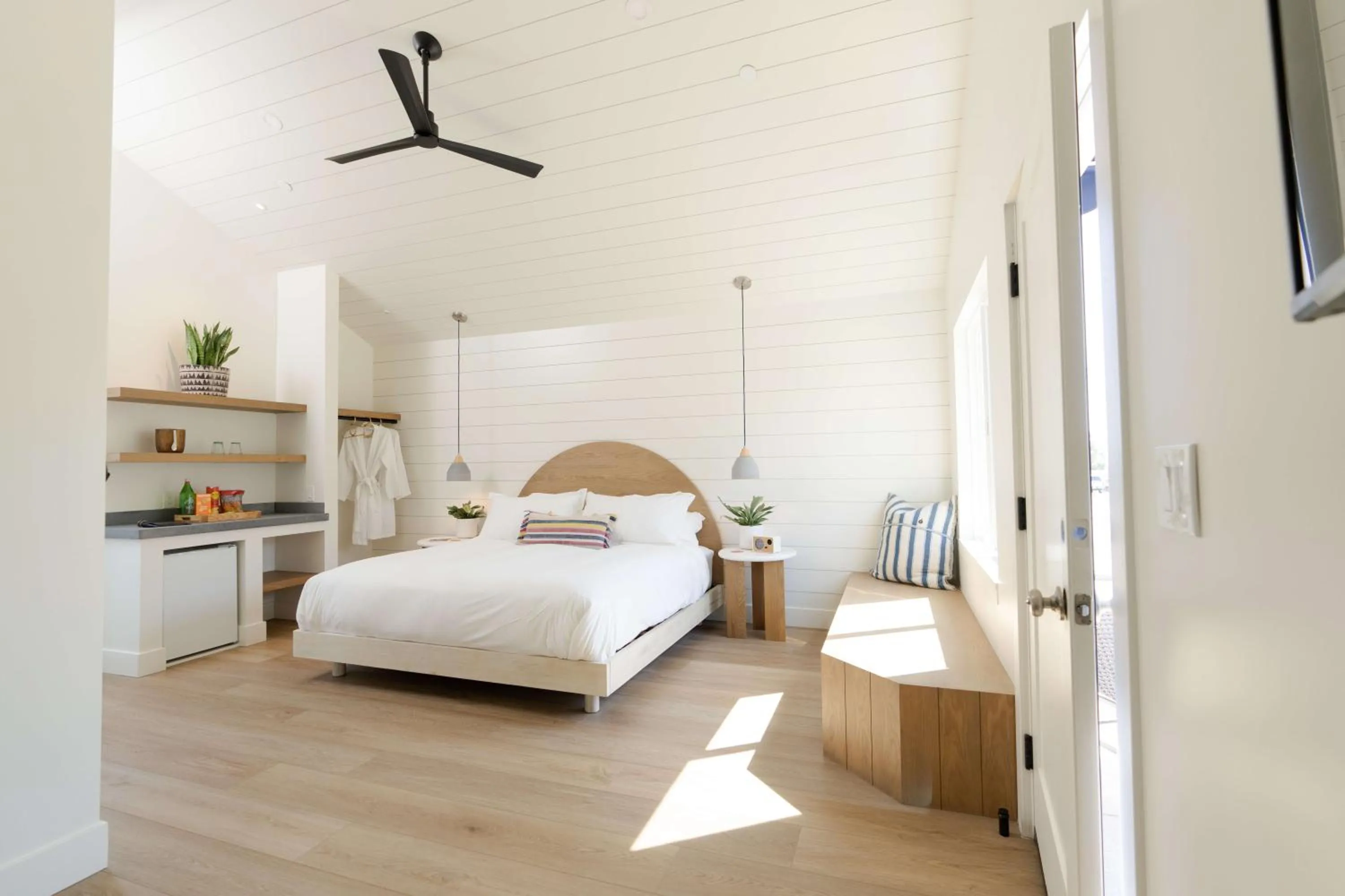 Bed in The Pacific Motel