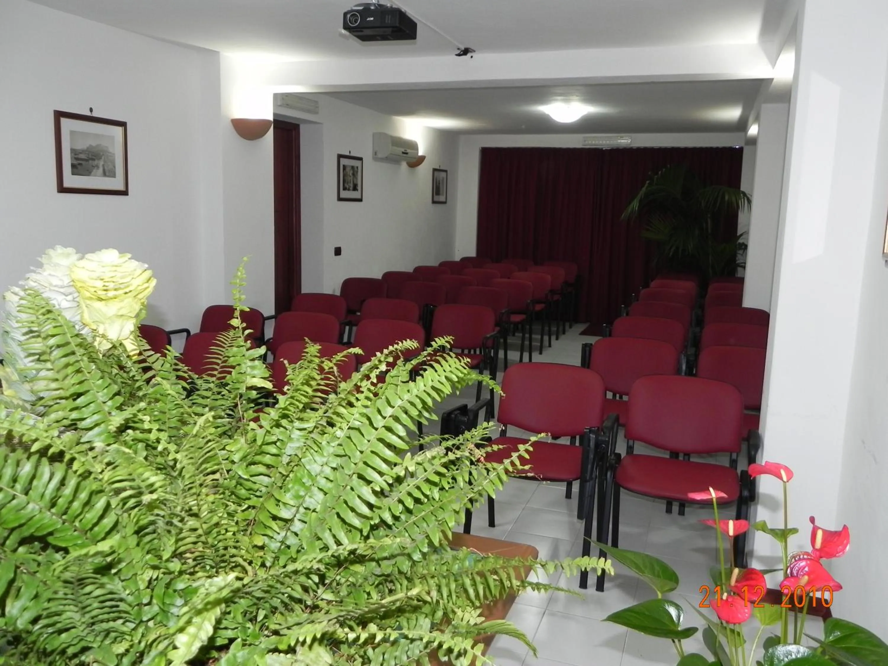 Business facilities in Torreata Hotel & Residence