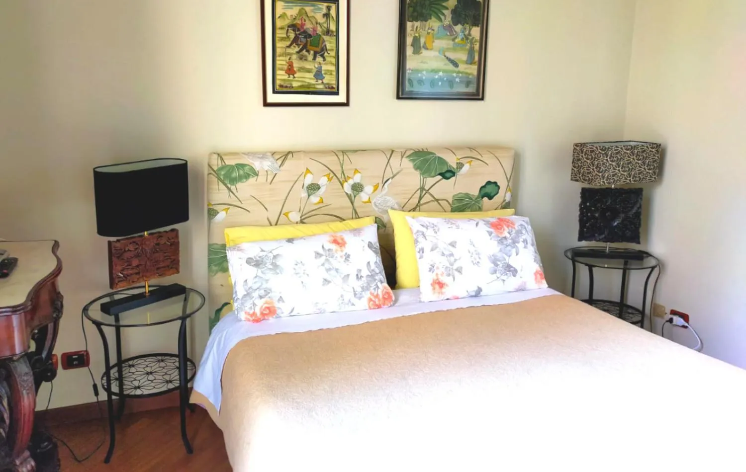 Bed in Crociferi B&B