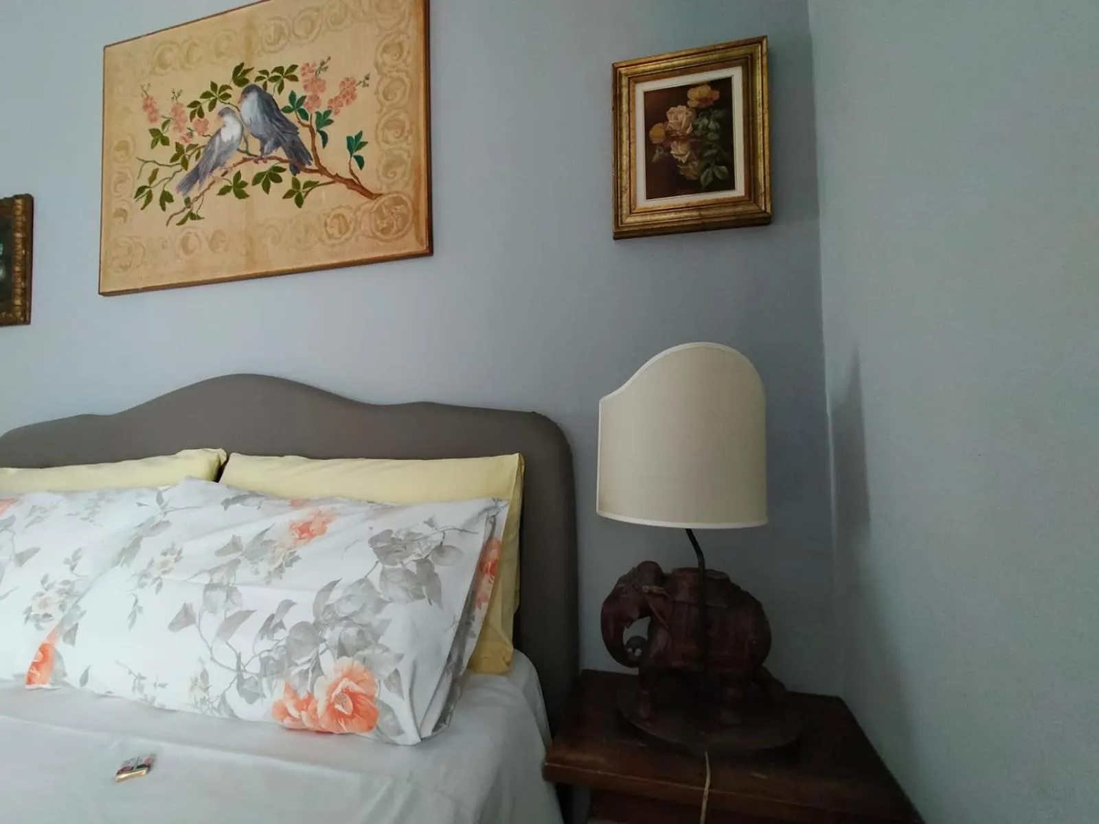 Bed in Crociferi B&B