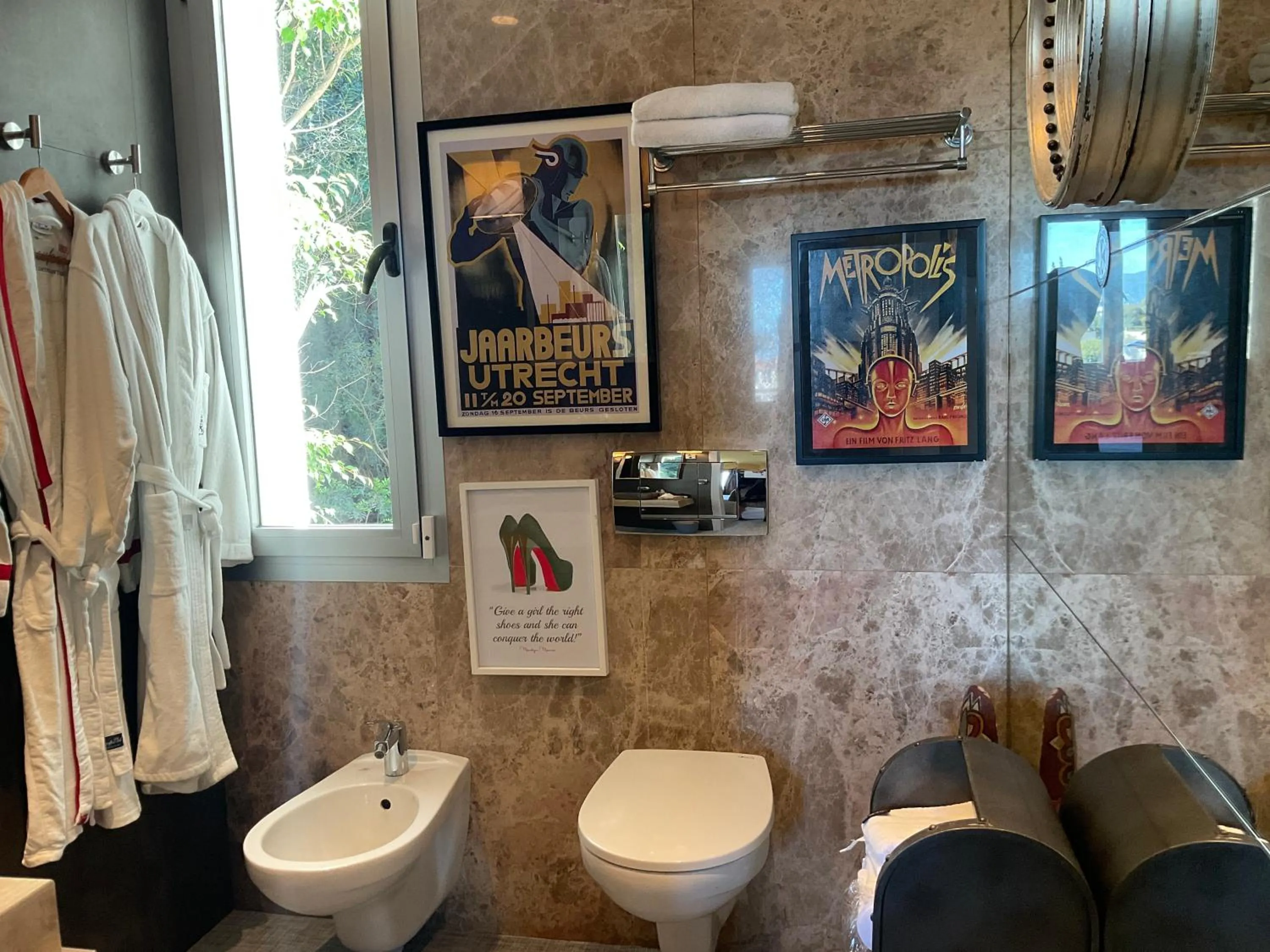 Bathroom in Marbella Boutique Art suites