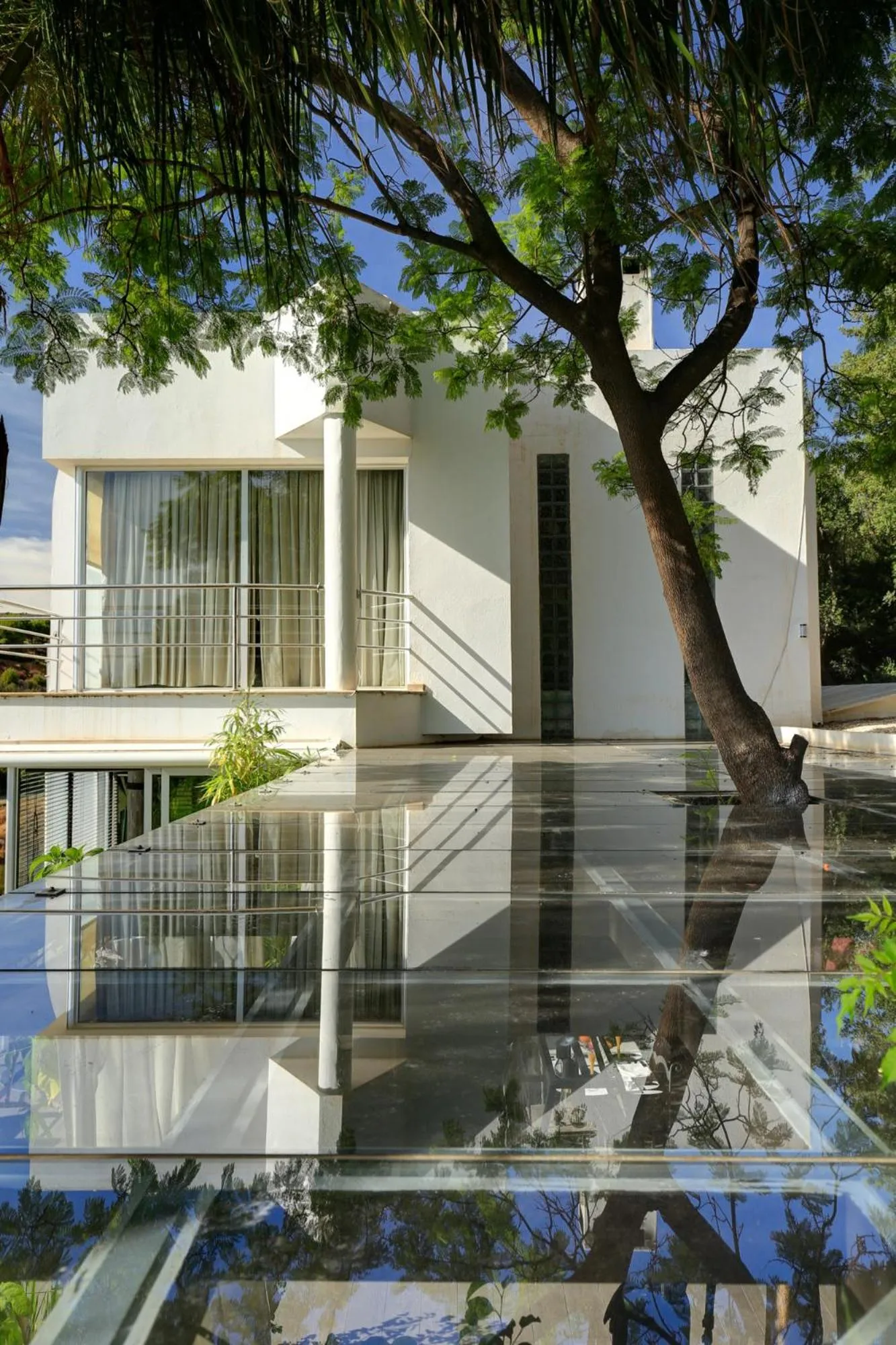 Property building in Marbella Boutique Art suites