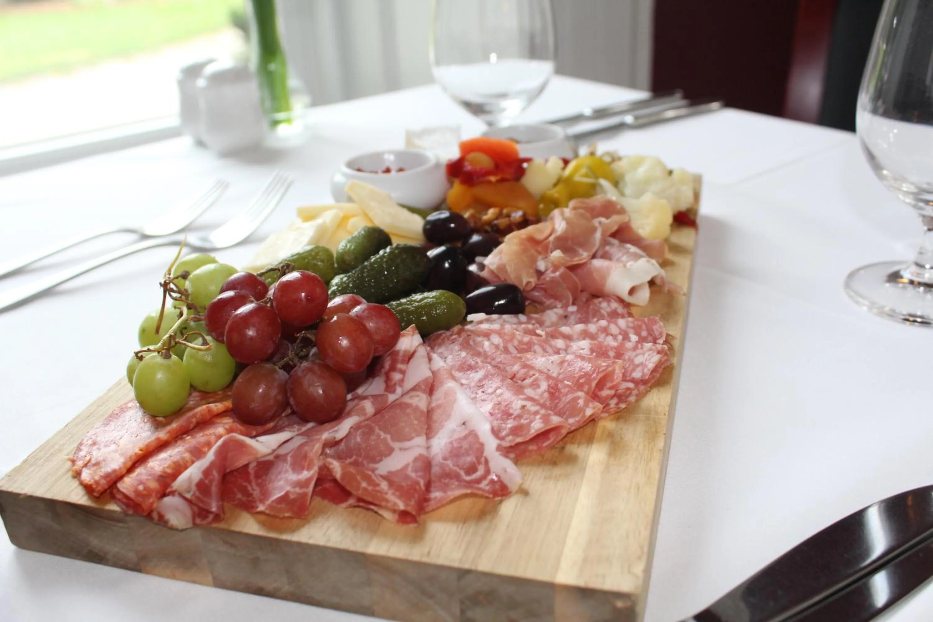 Restaurant/places to eat in Westover Inn