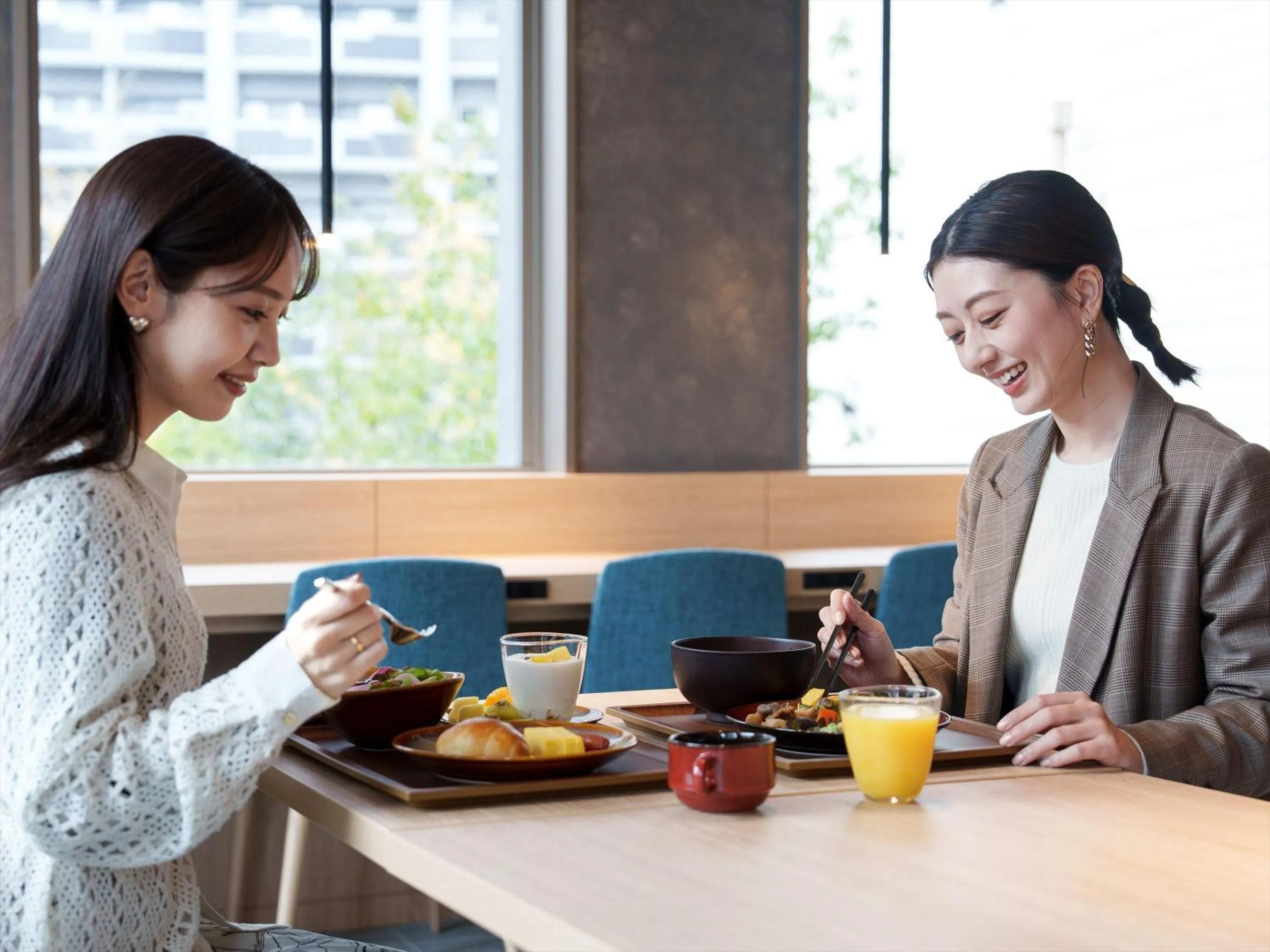 Restaurant/places to eat in CROSS Life Hakata Yanagibashi