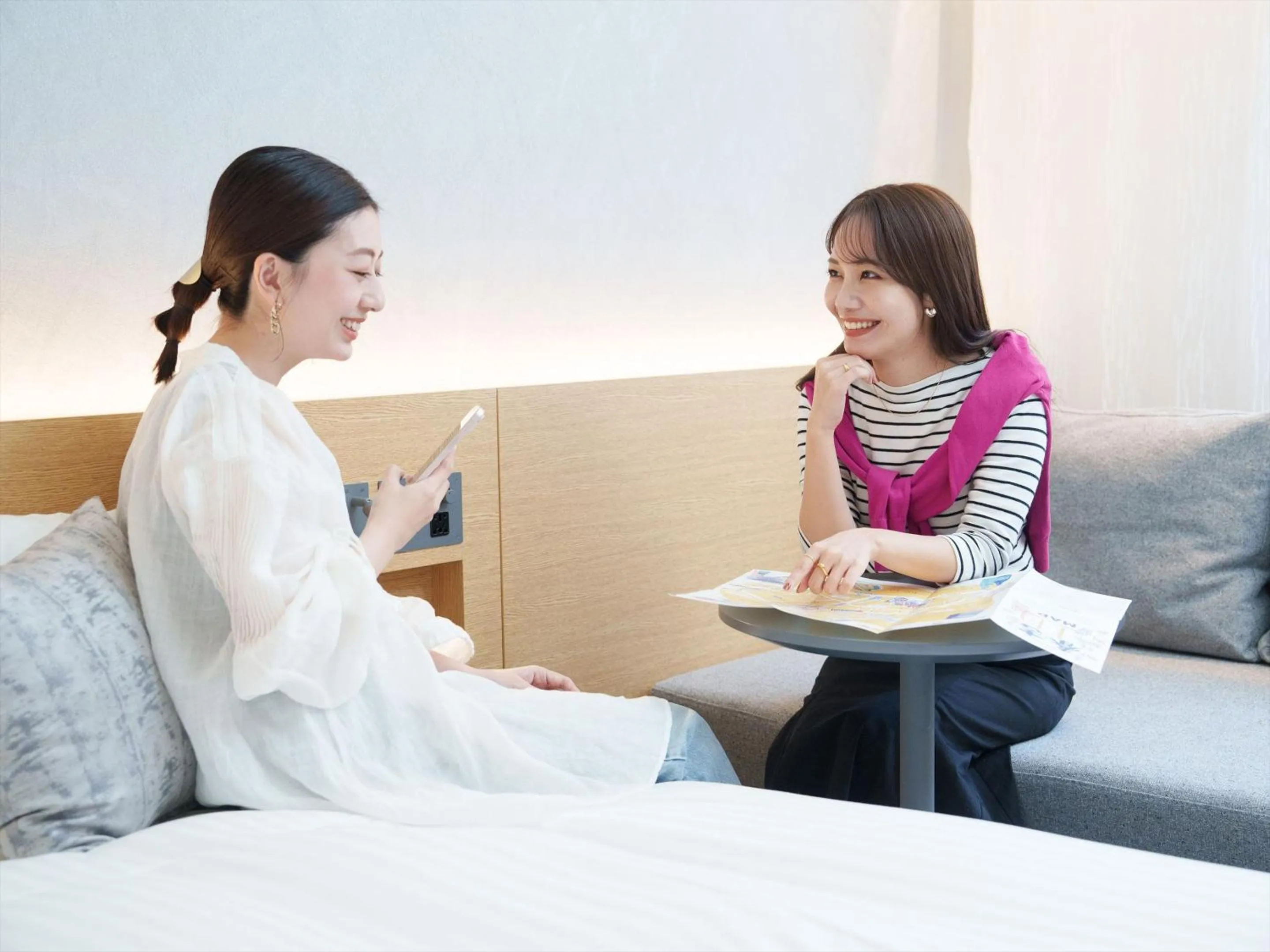 People in CROSS Life Hakata Yanagibashi