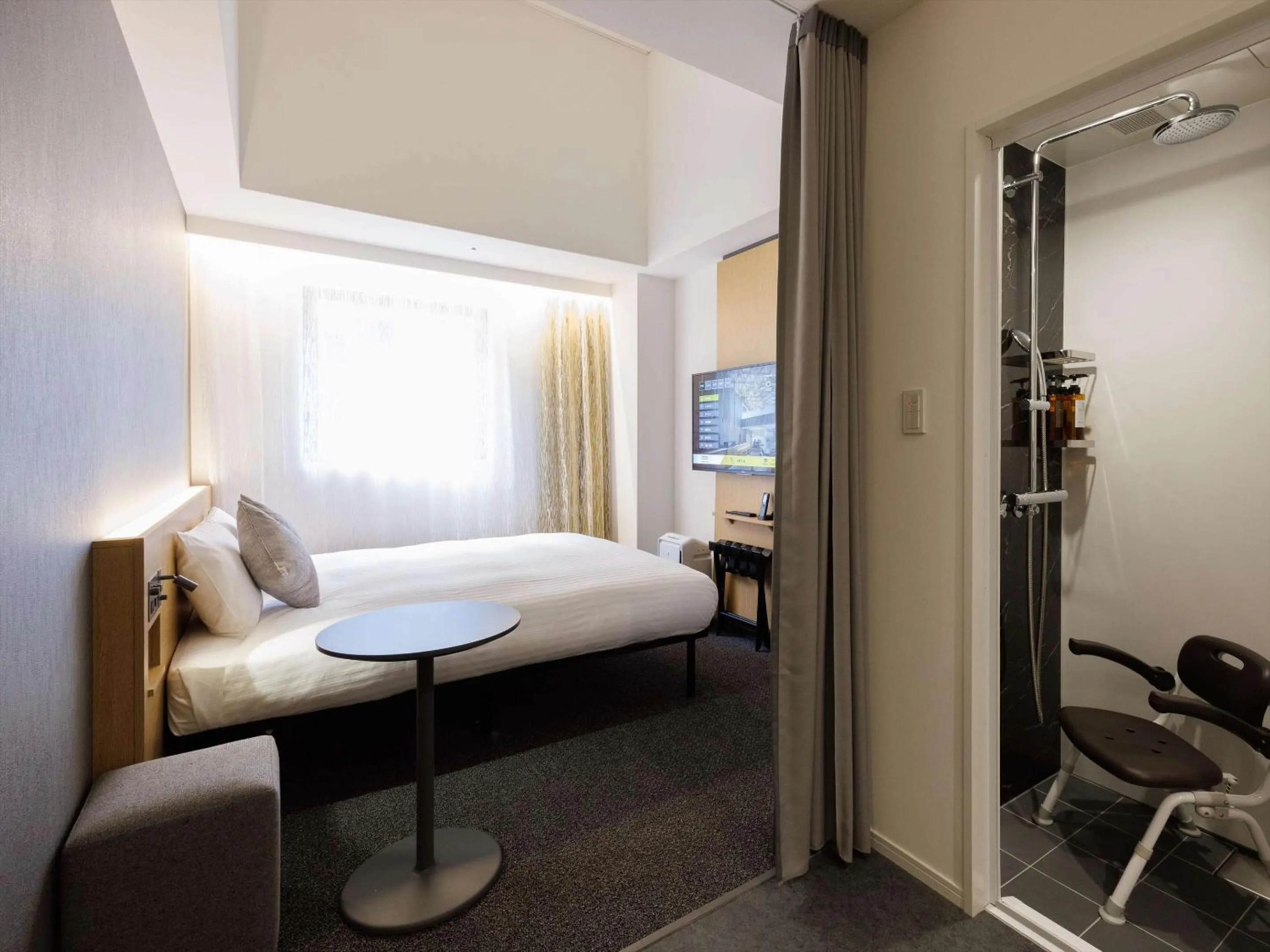 King Room - Disability Access in CROSS Life Hakata Yanagibashi