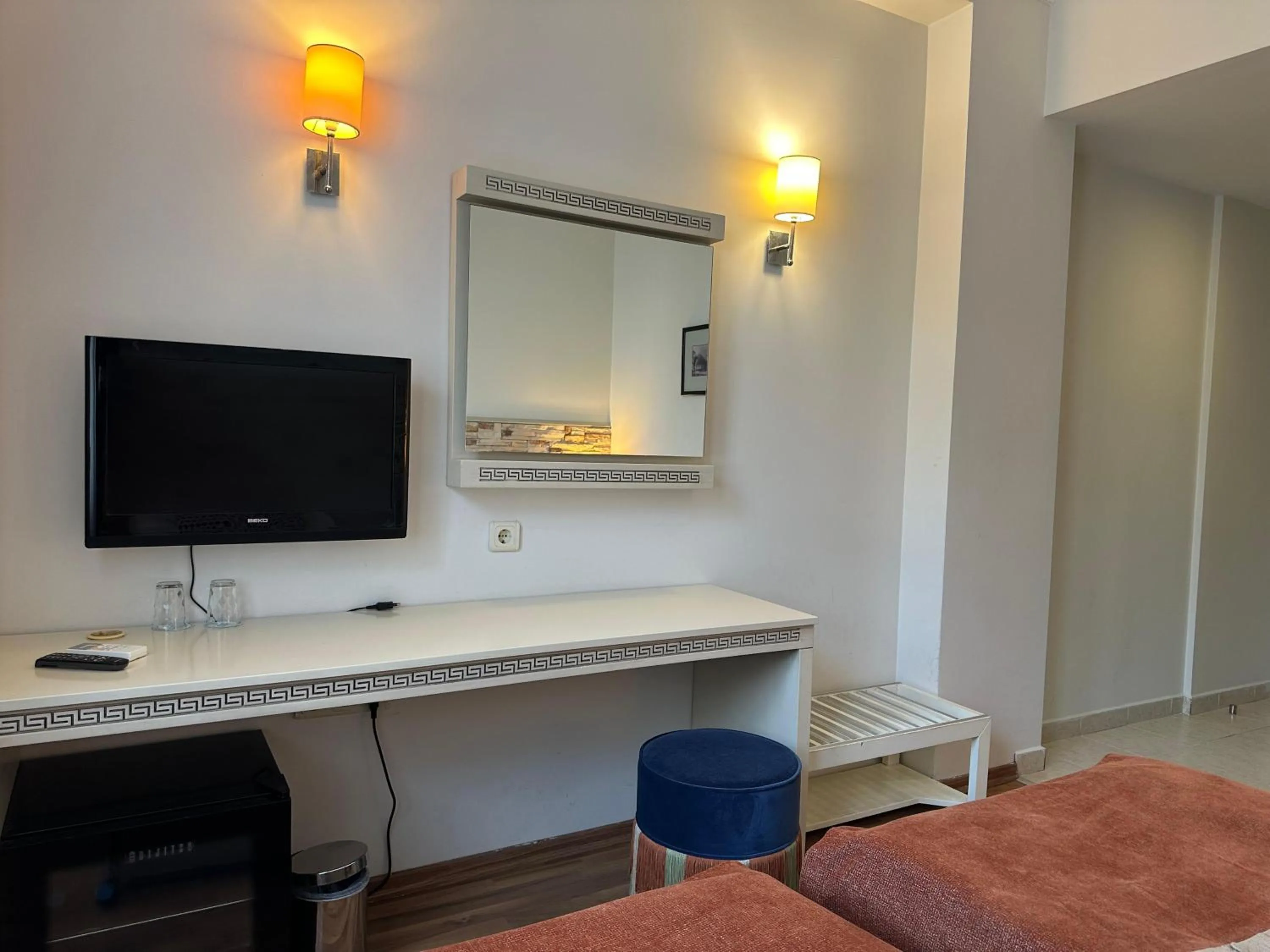 TV and multimedia in Aspen Hotel Kaleiçi