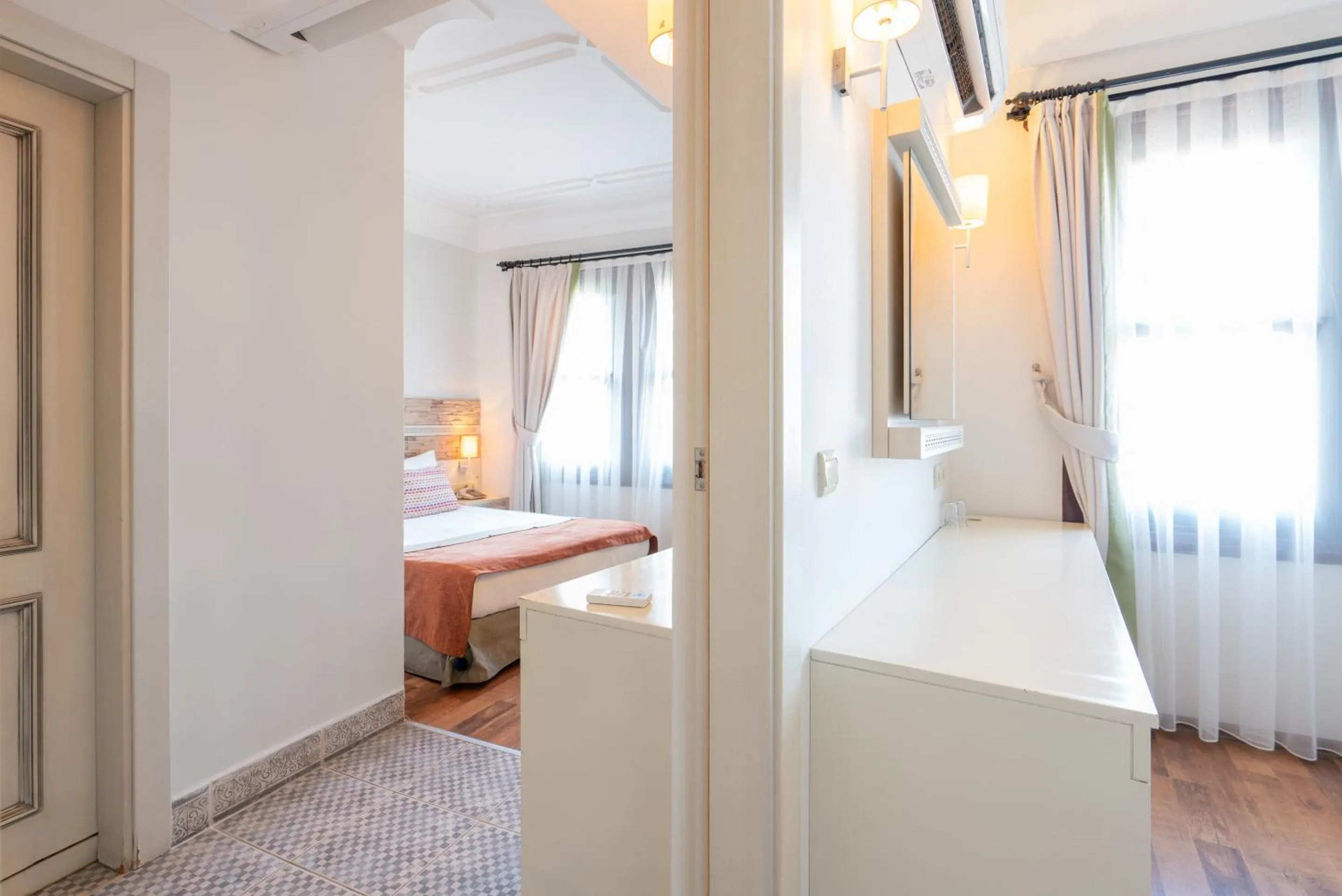 Photo of the whole room, Bed in Aspen Hotel Kaleiçi