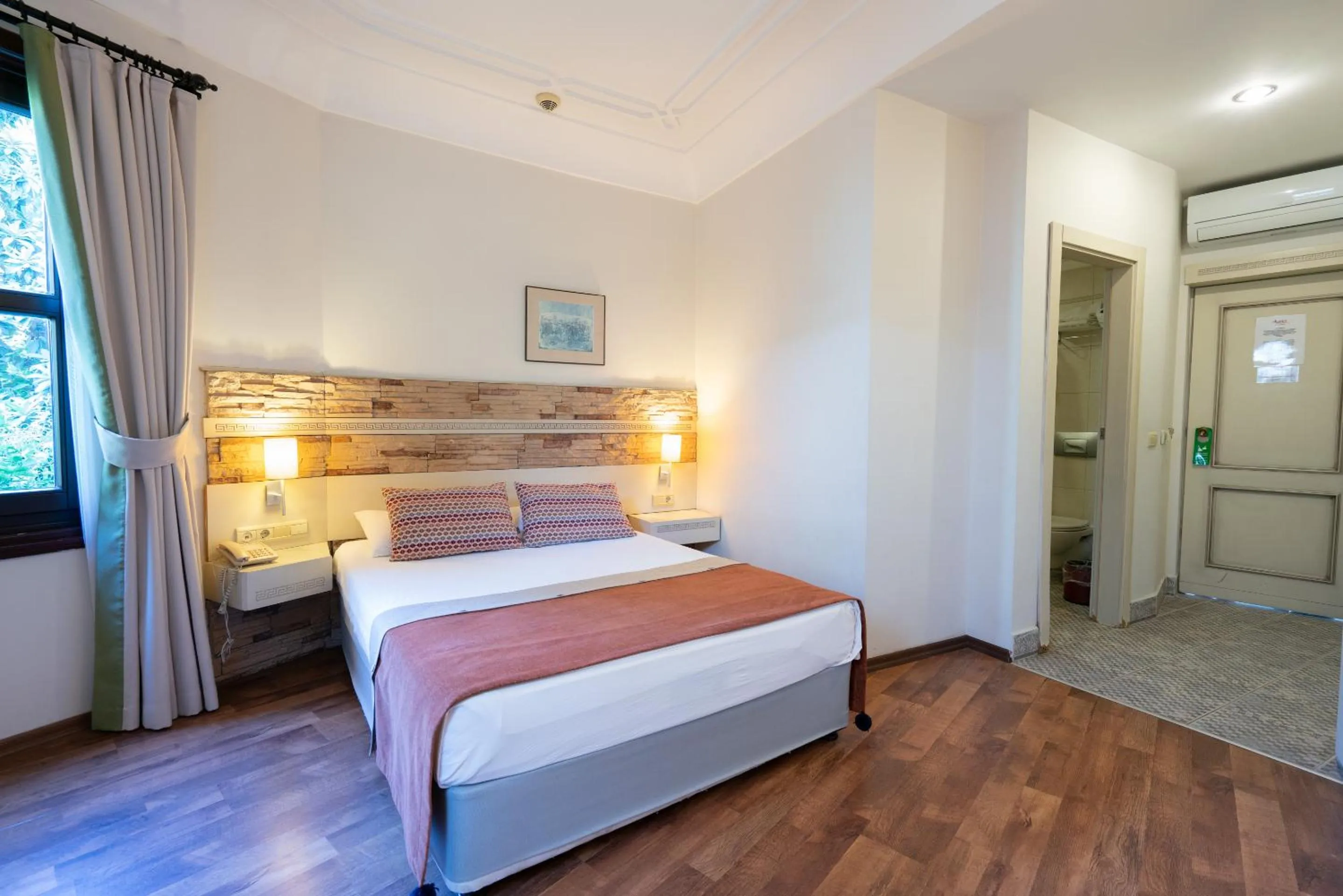 Bedroom, Bed in Aspen Hotel Kaleiçi