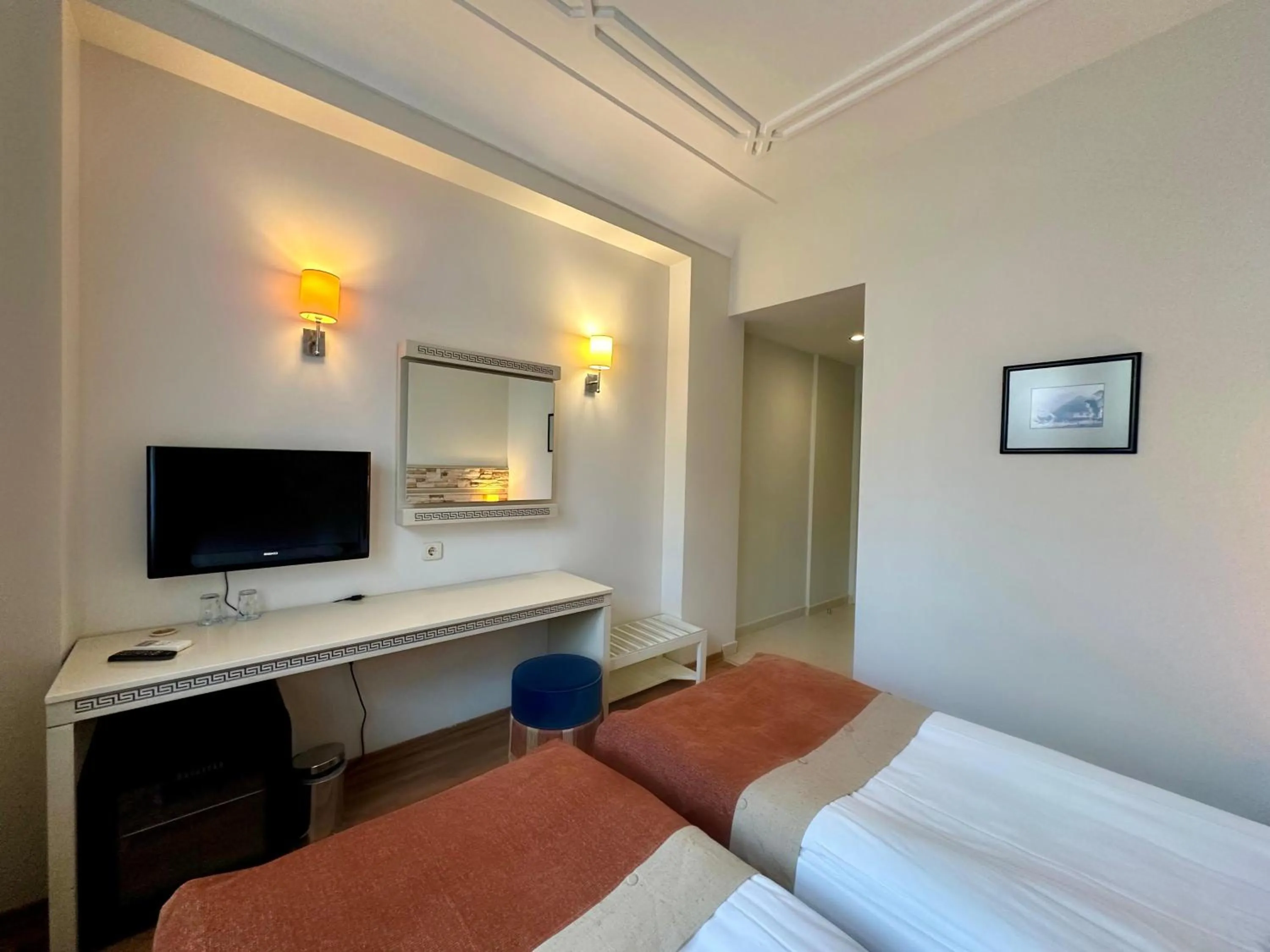 Photo of the whole room, Bed in Aspen Hotel Kaleiçi