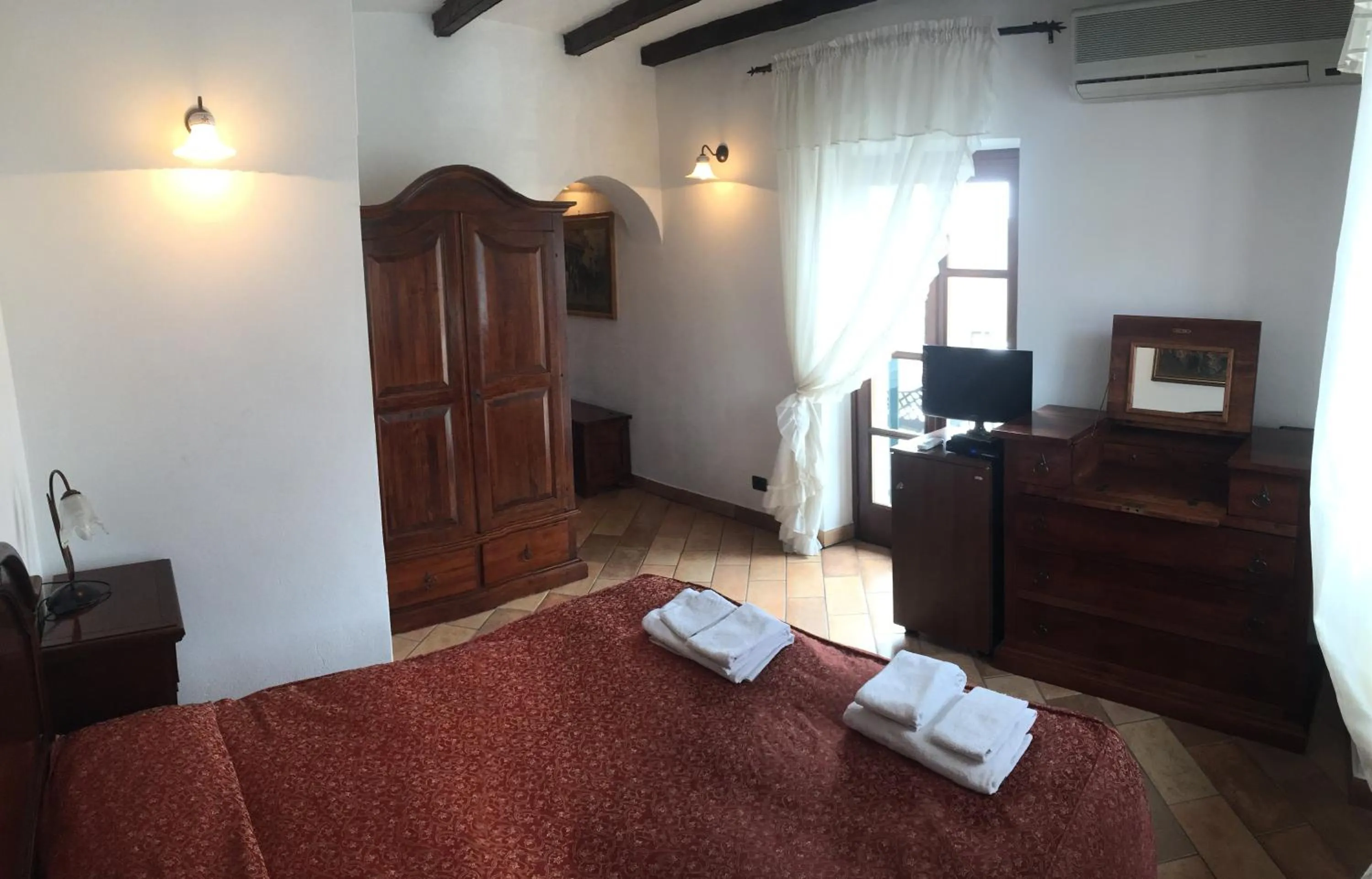 Day, Bed in Il Portico