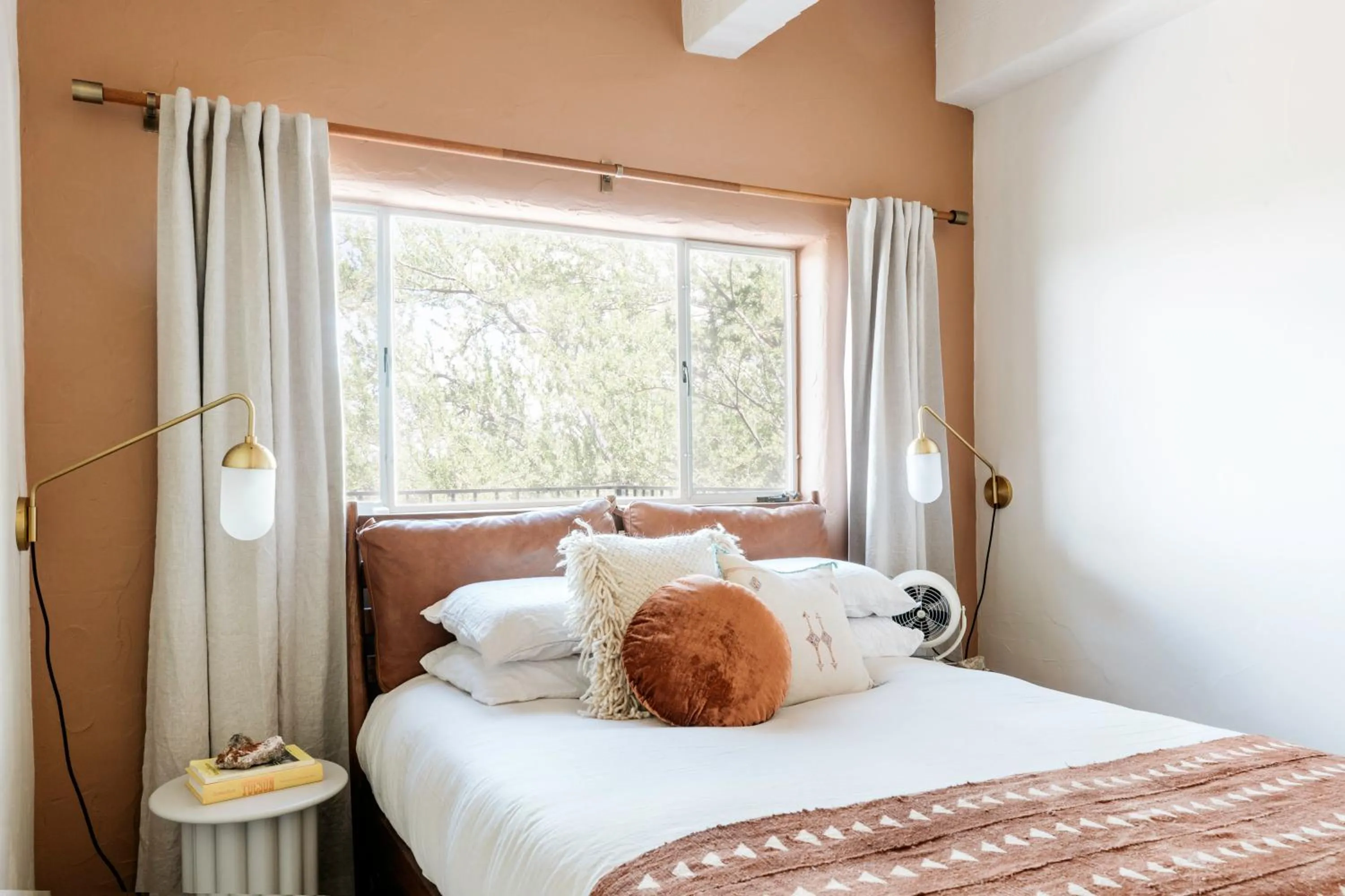 Bedroom, Bed in The JTH Tucson