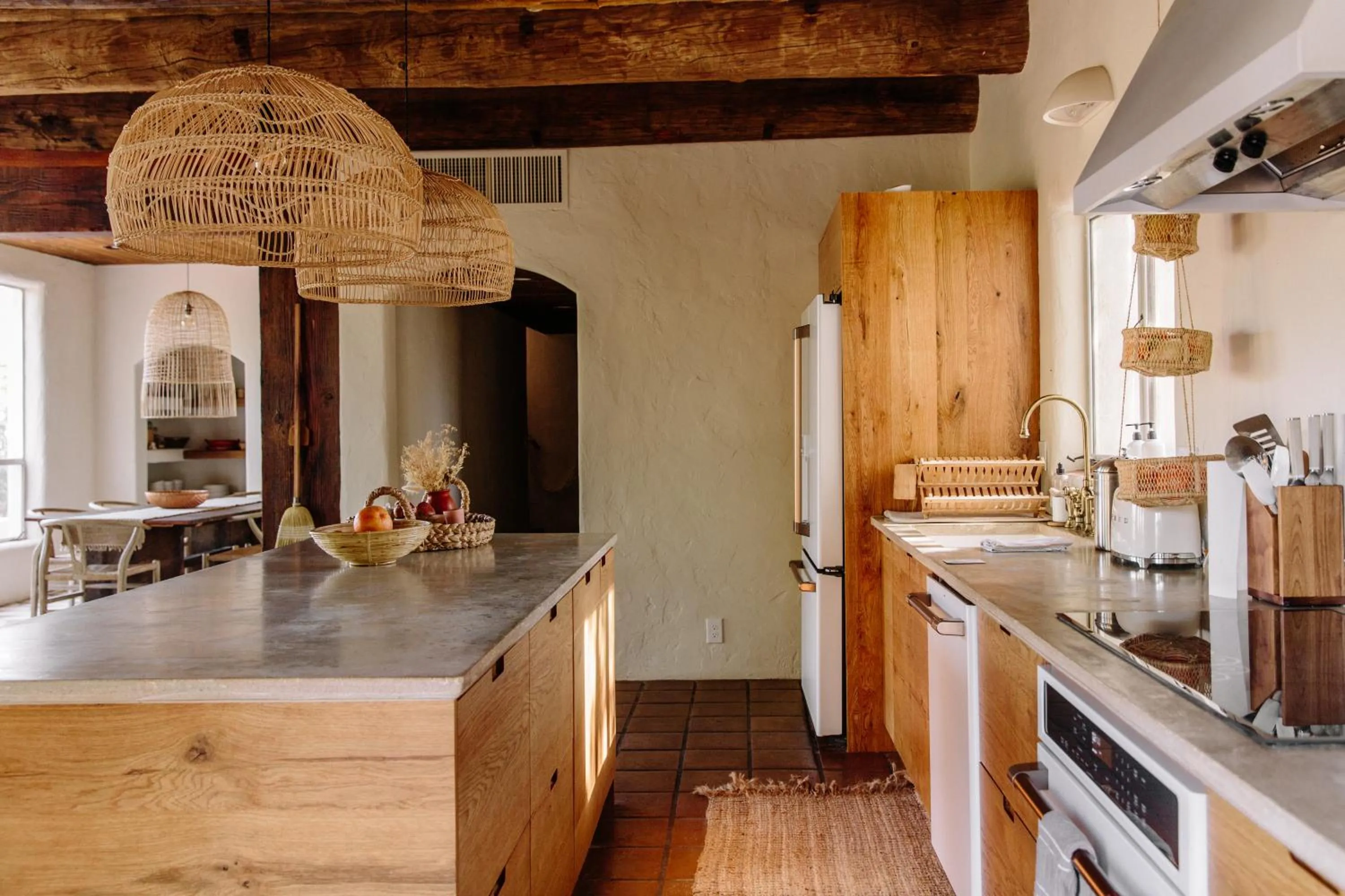 Communal kitchen in The JTH Tucson
