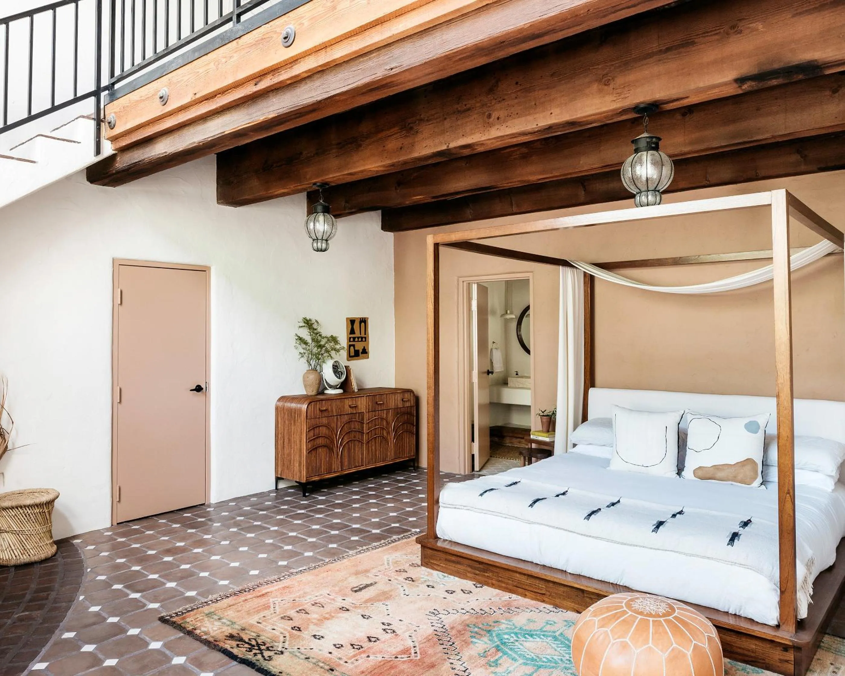 Bedroom, Bed in The JTH Tucson