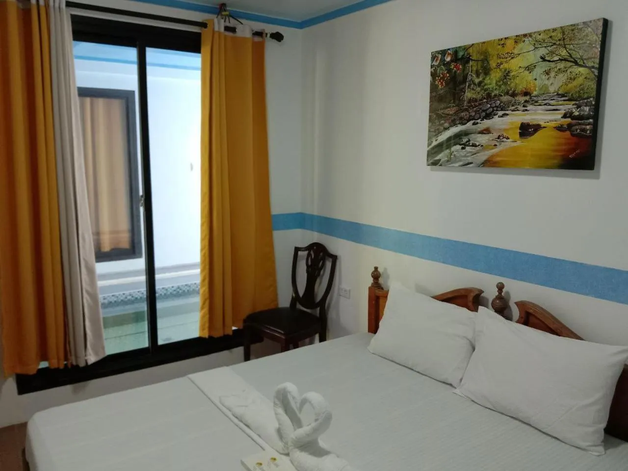 Bed in RedDoorz @ Isla Virginia Beach Resort Aurora Baler