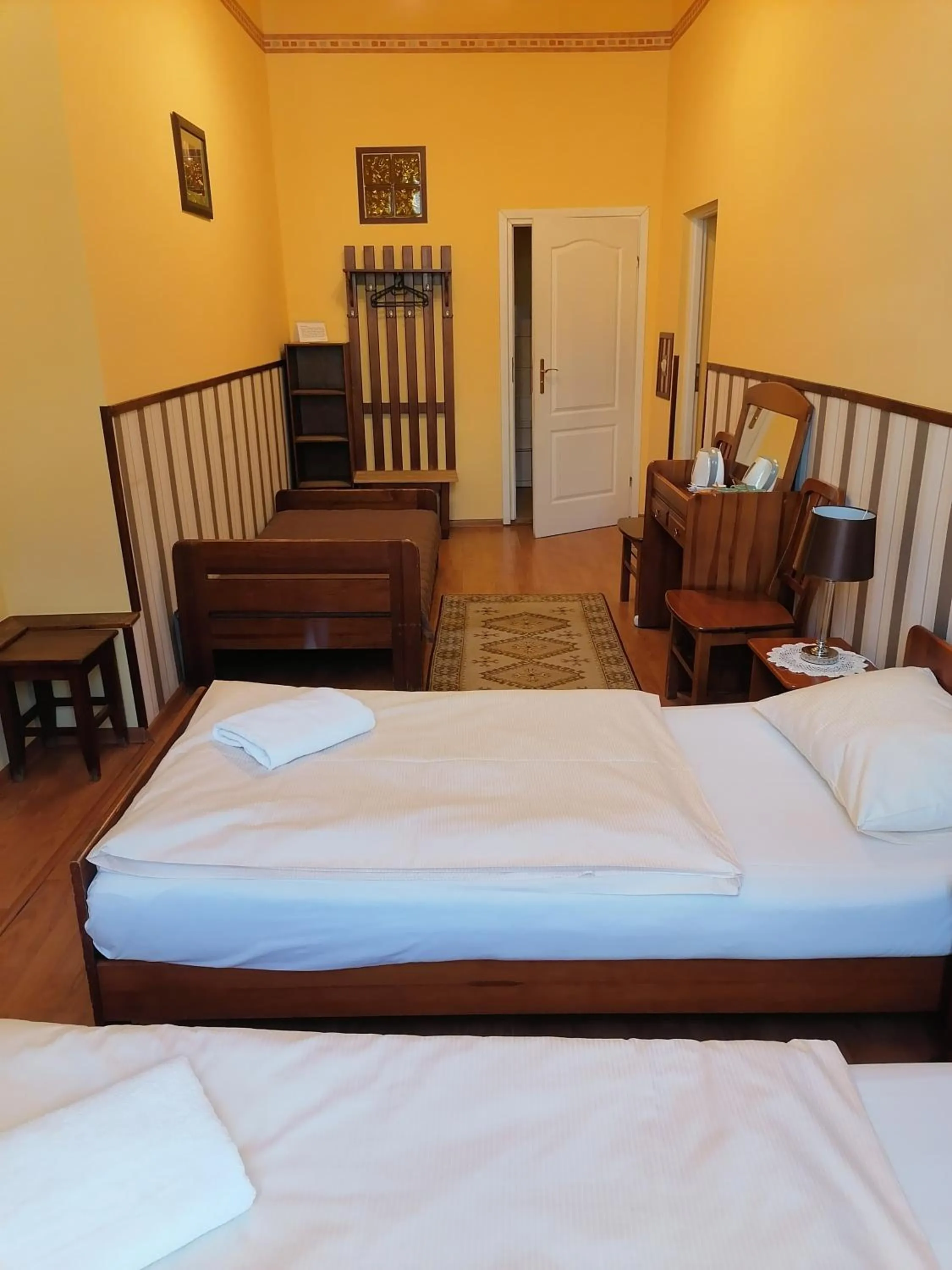 Photo of the whole room, Bed in Globtroter Guest House