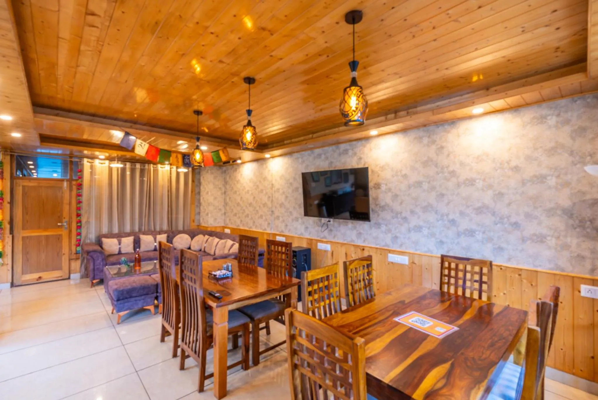 Restaurant/places to eat in The 14 Gables, A Boutique Stay, Manali - Pet Friendly Hotel - Crown Palace