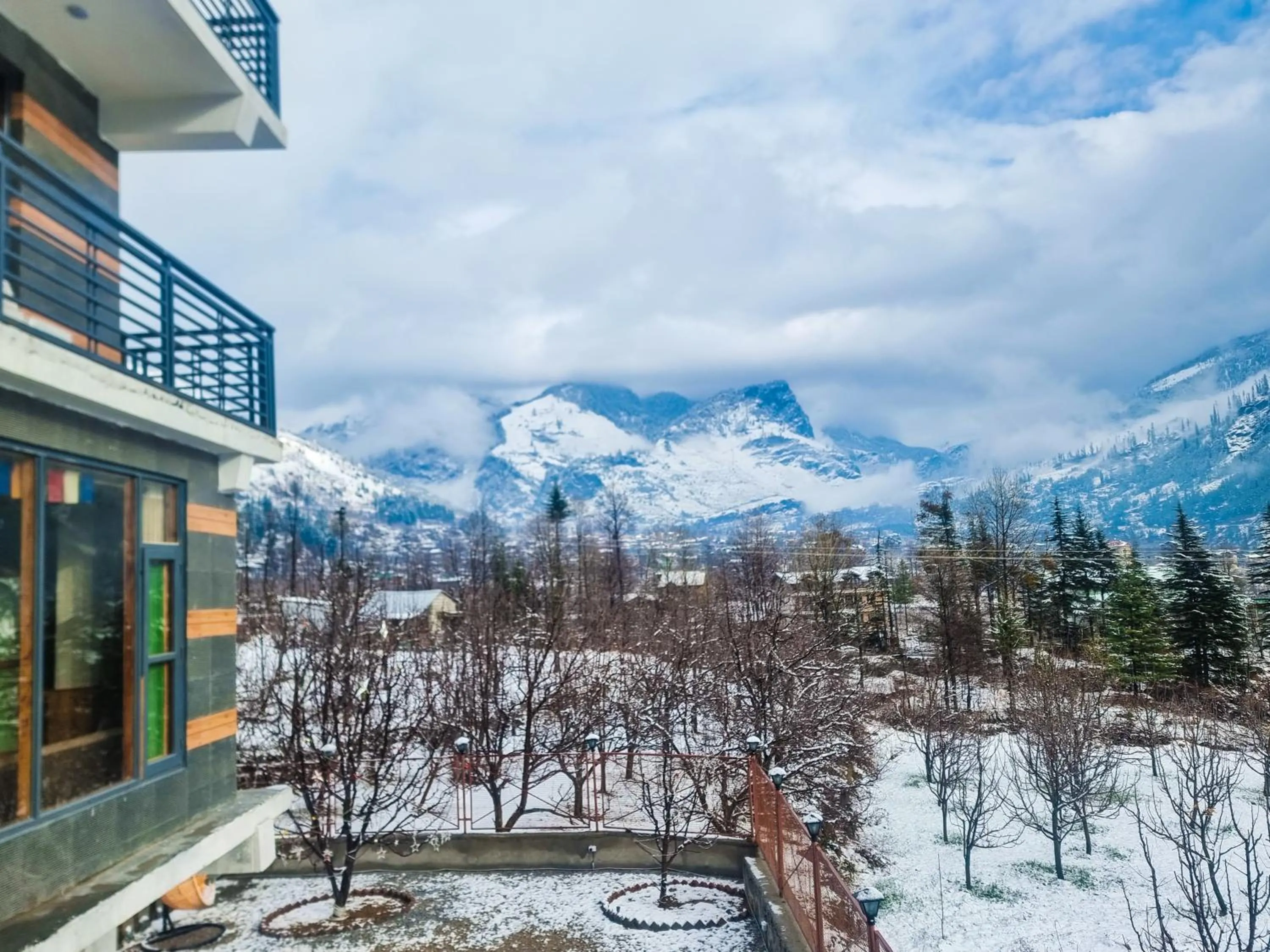 Balcony/Terrace in The 14 Gables, A Boutique Stay, Manali - Pet Friendly Hotel - Crown Palace