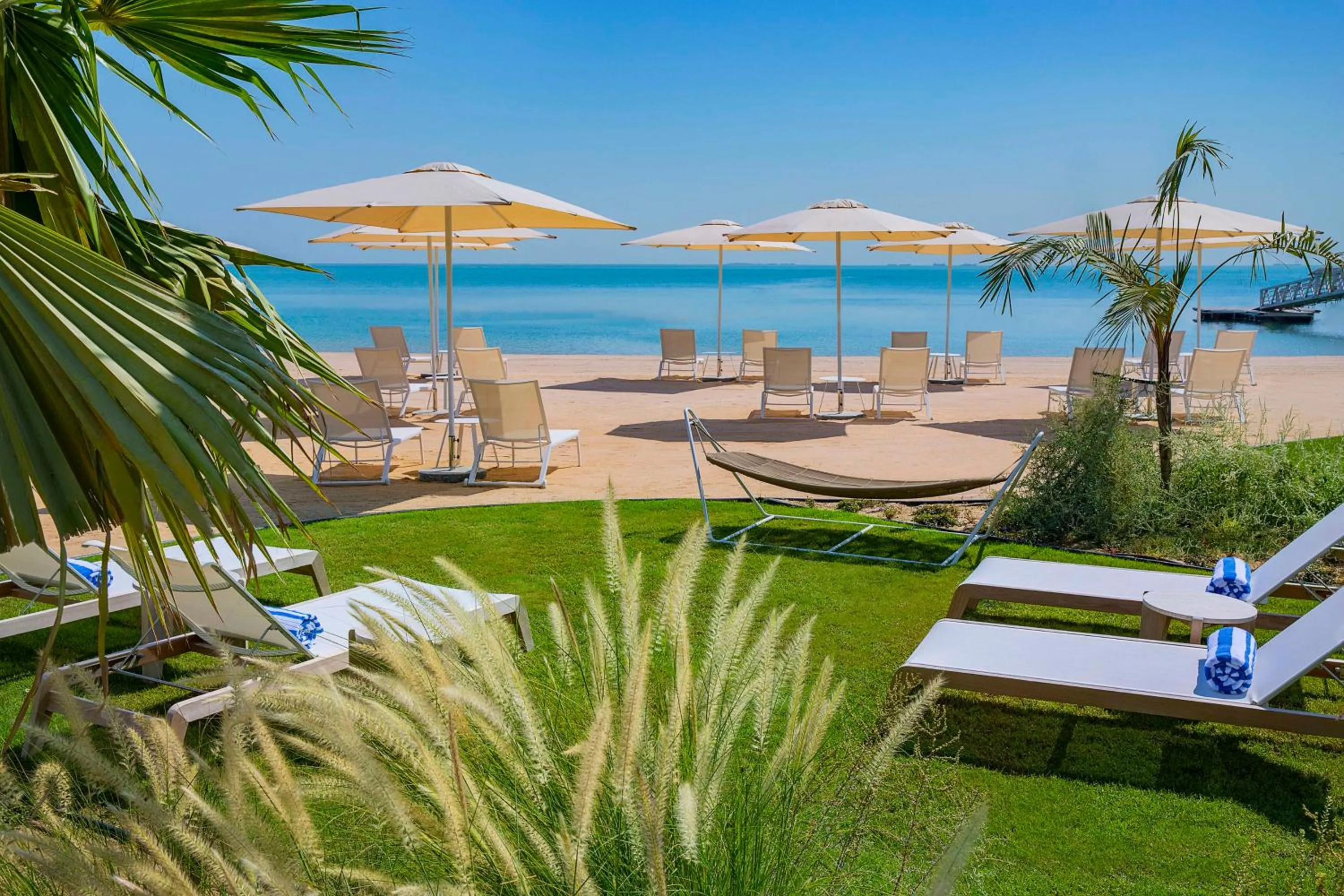 Lounge or bar in Waldorf Astoria Doha Lusail